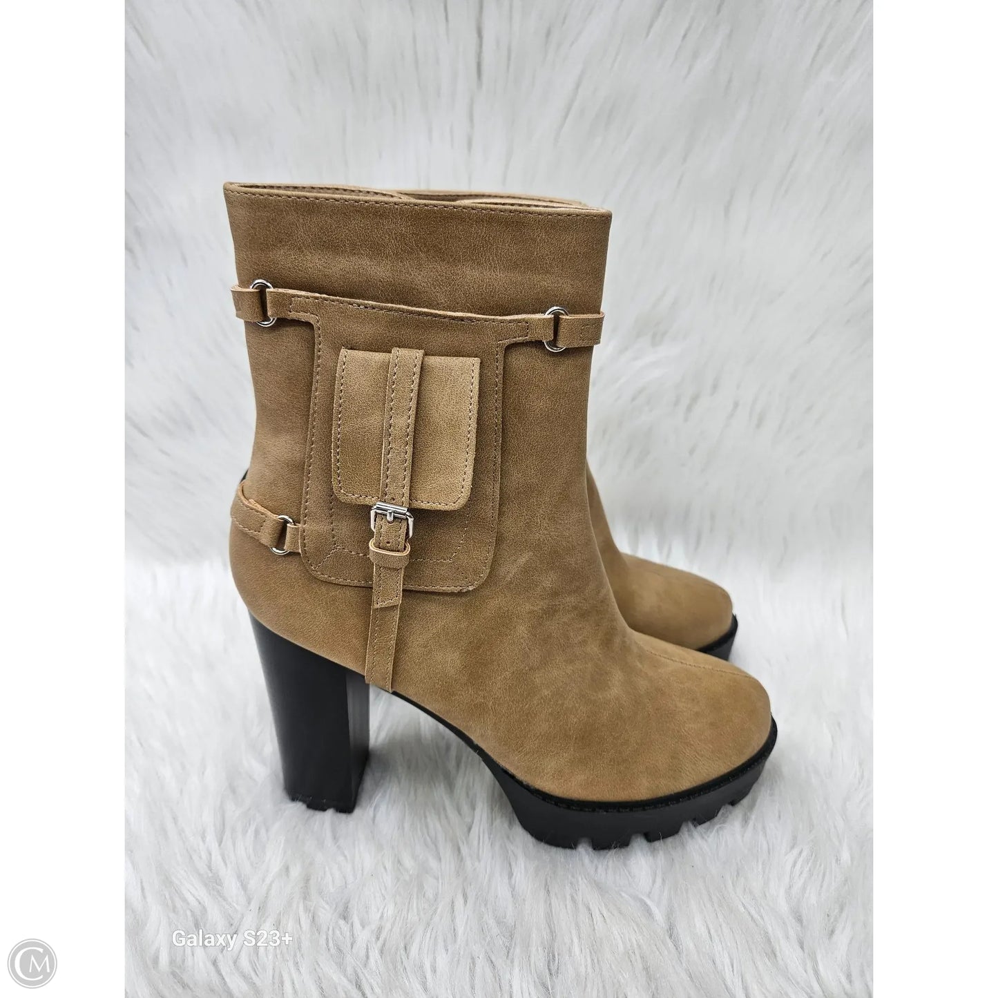 Boots Ankle Heels By Yoki In Tan, Size: 10