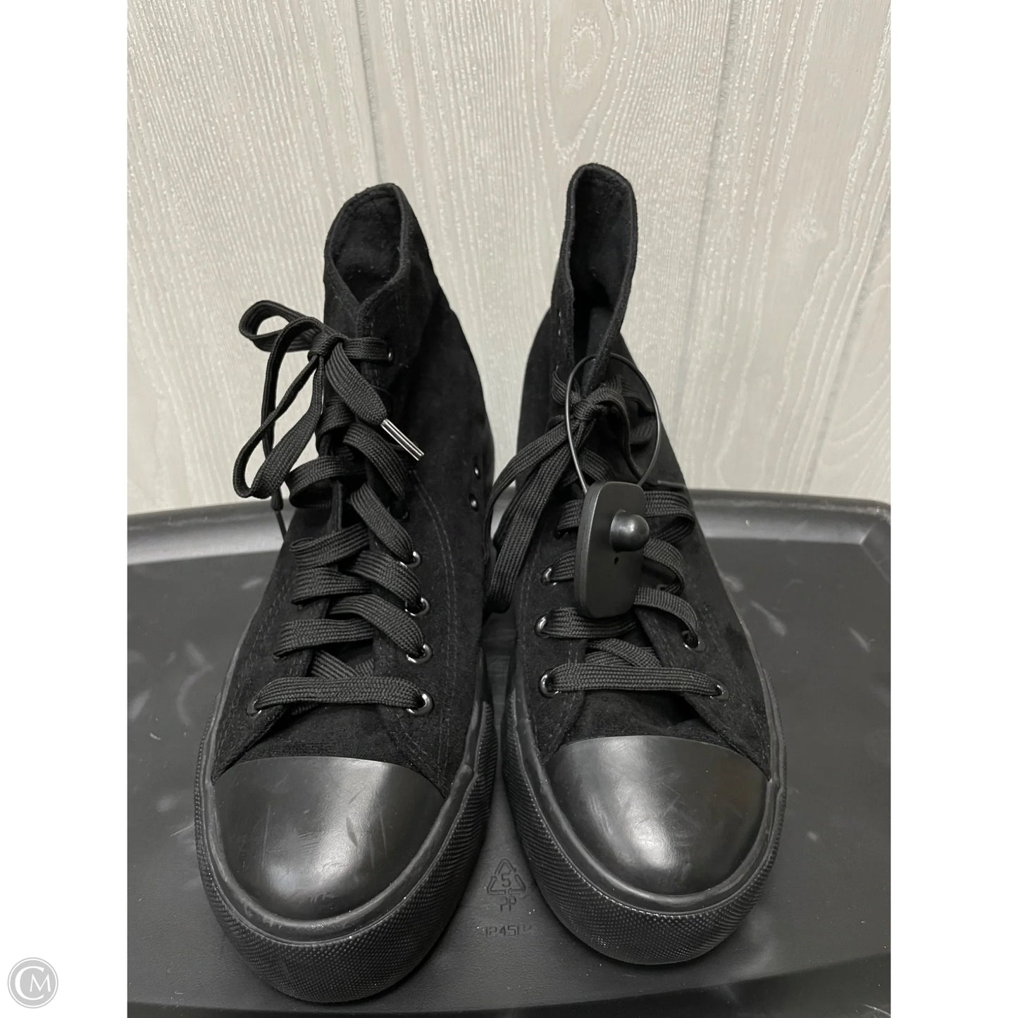 Shoes Sneakers By Clothes Mentor In Black, Size: 11