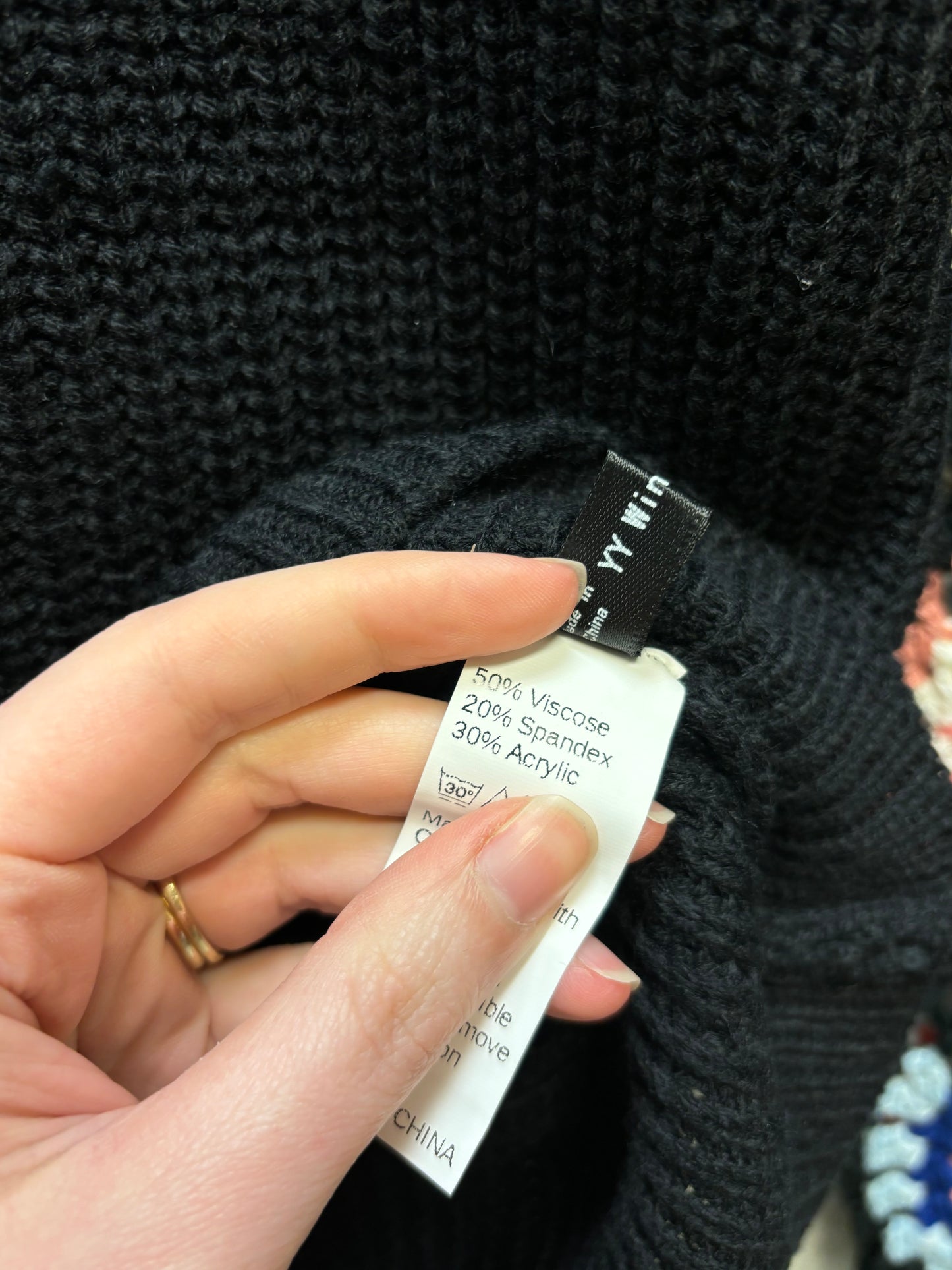 Sweater By Clothes Mentor In Black, Size: S