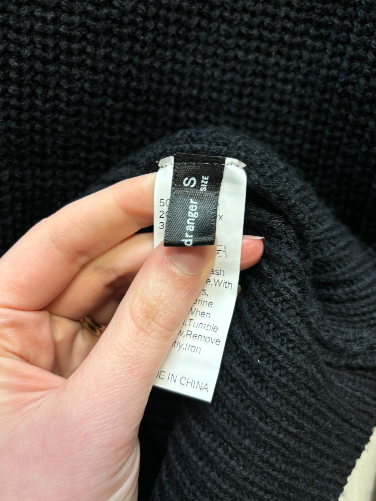 Sweater By Clothes Mentor In Black, Size: S