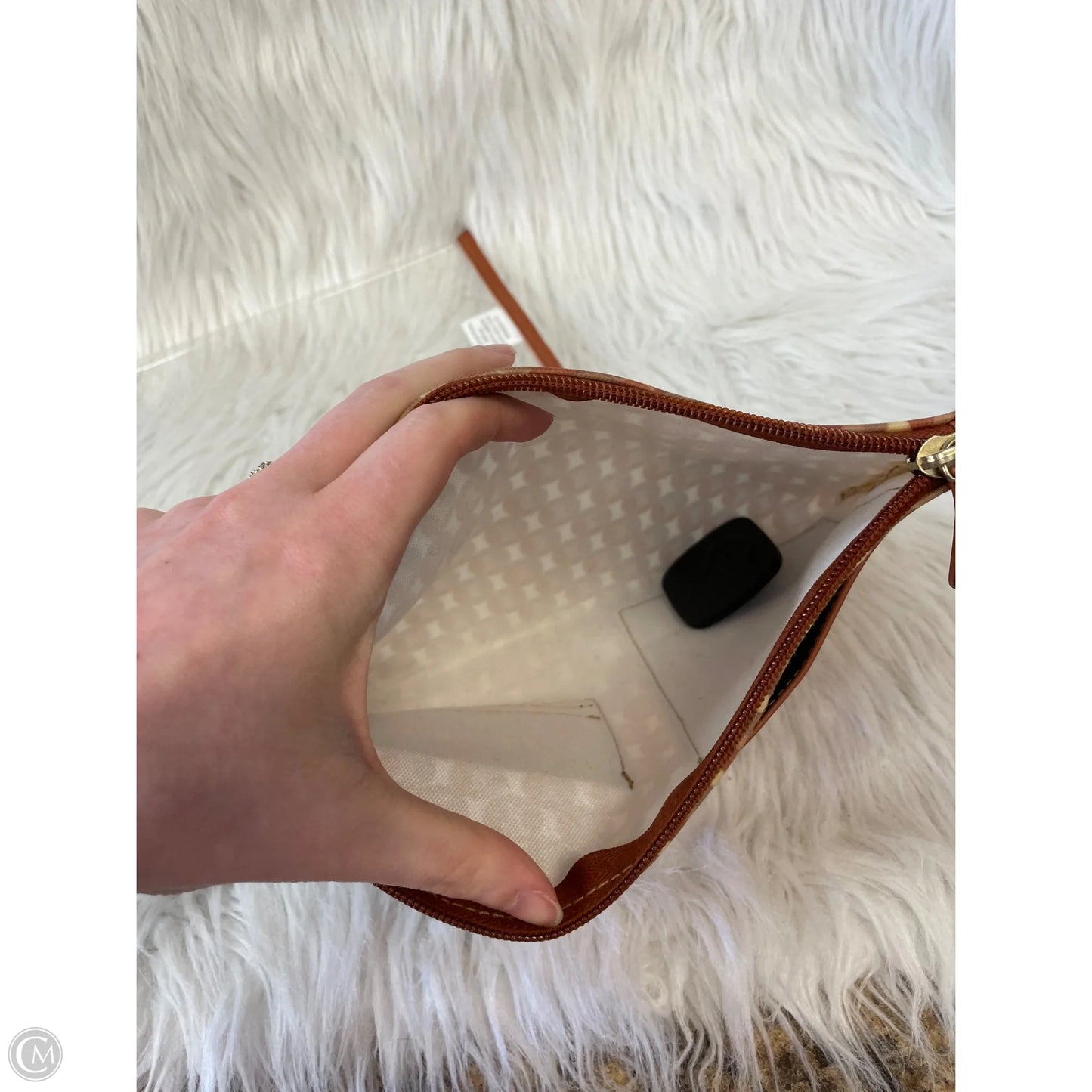 Clutch By Clothes Mentor, Size: Medium