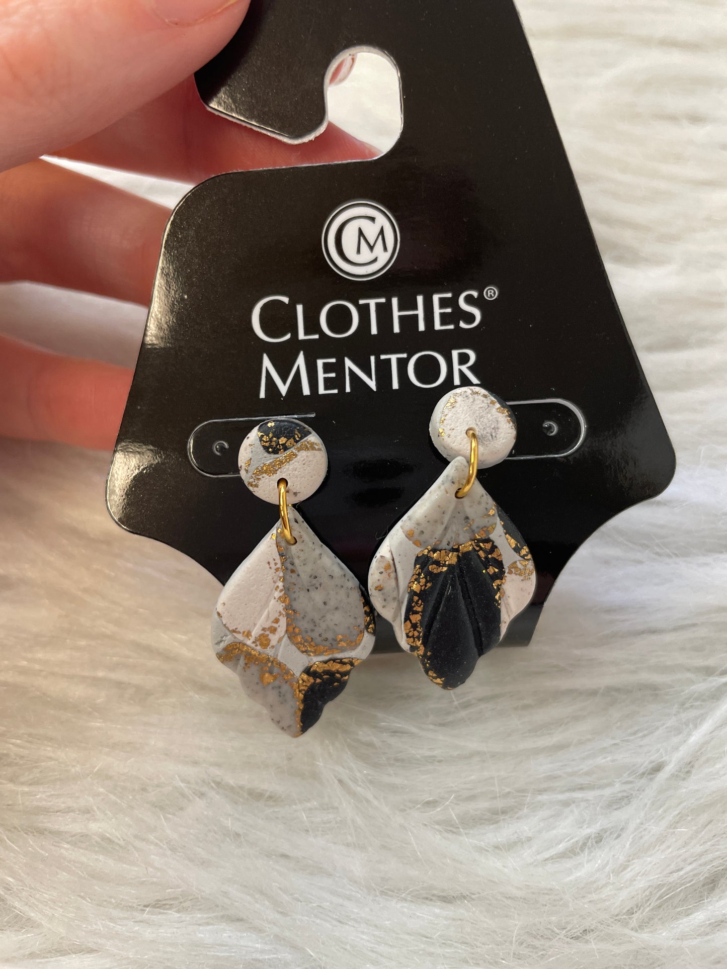 Earrings Dangle/drop By Clothes Mentor