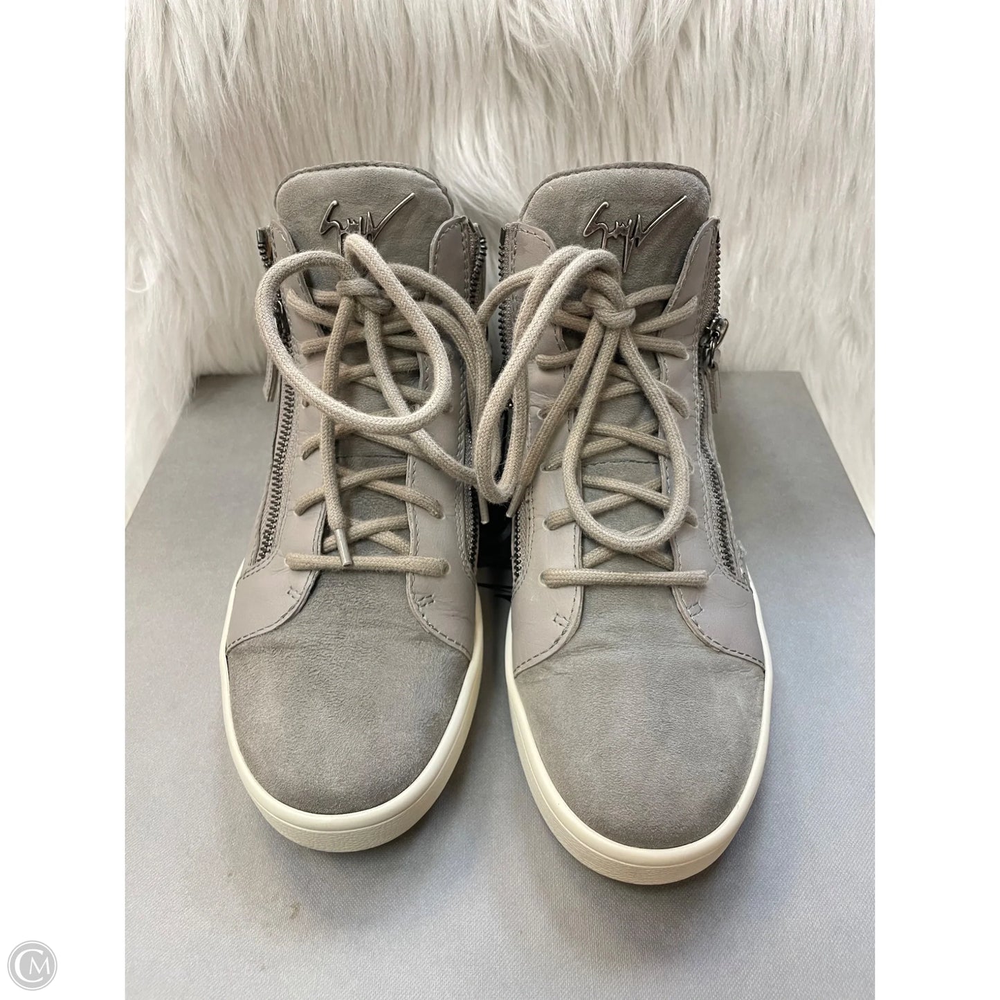 Shoes Designer By Giuseppe Zanotti In Grey, Size: 7.5