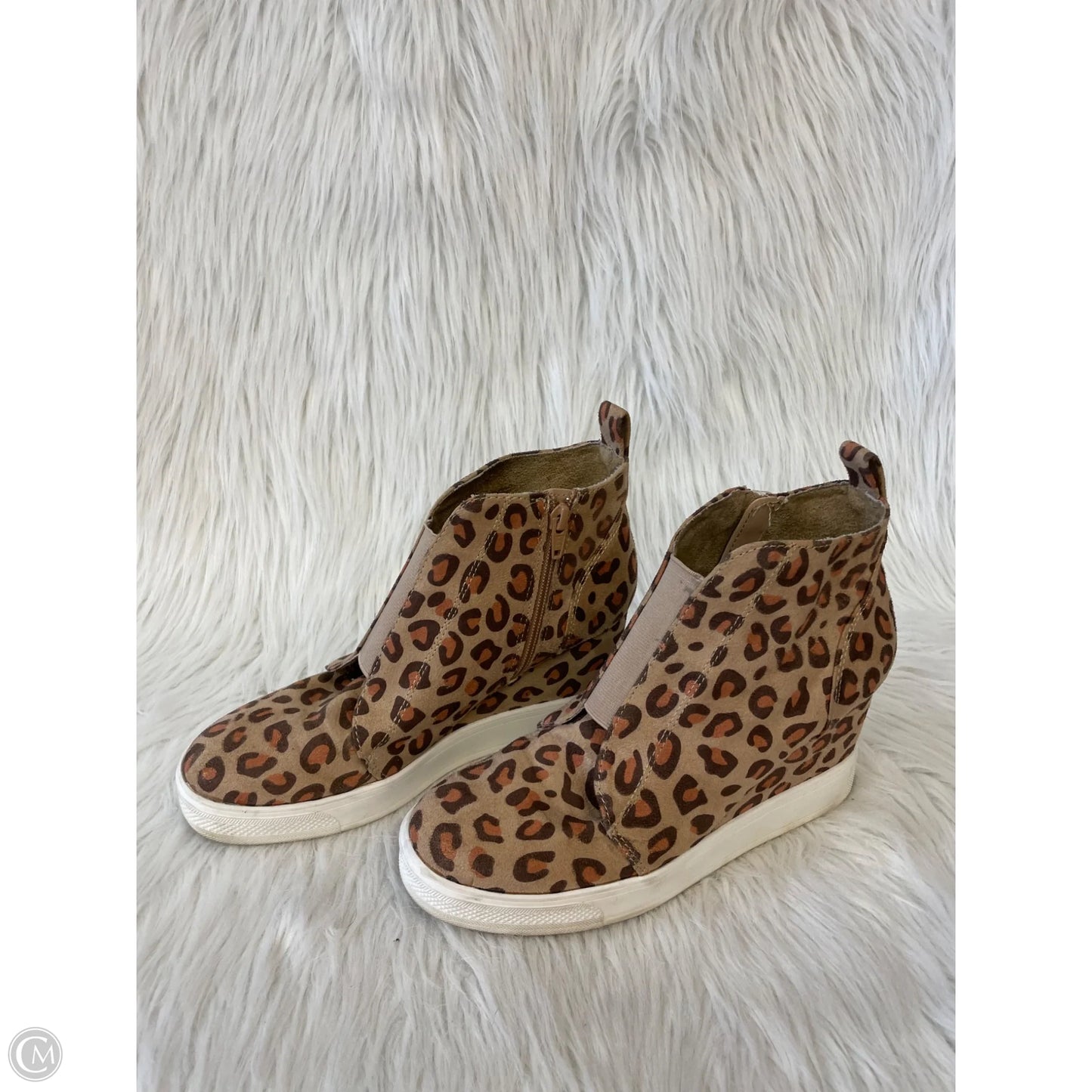 Shoes Sneakers By Serra In Animal Print, Size: 8