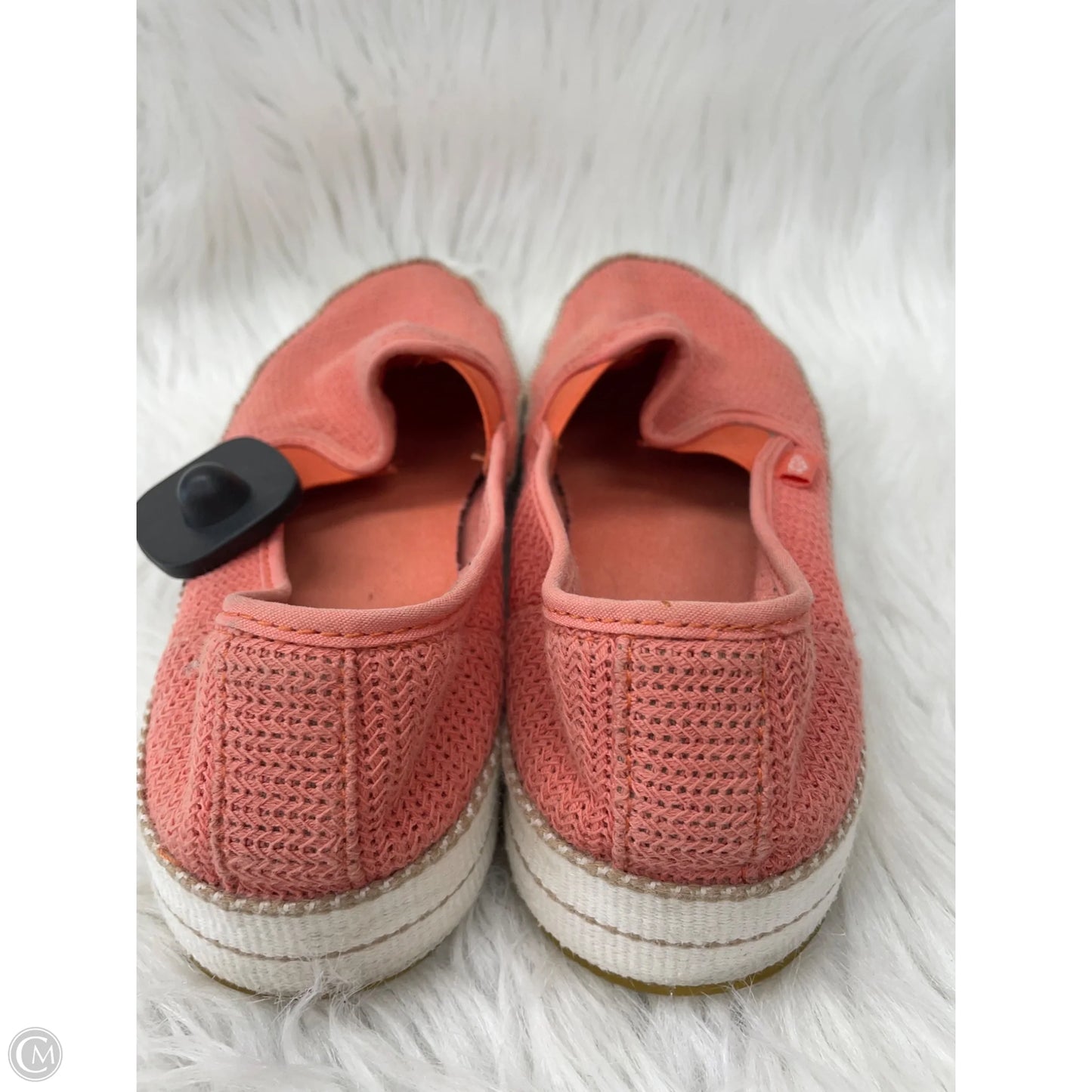 Shoes Designer By Ugg In Coral, Size: 9