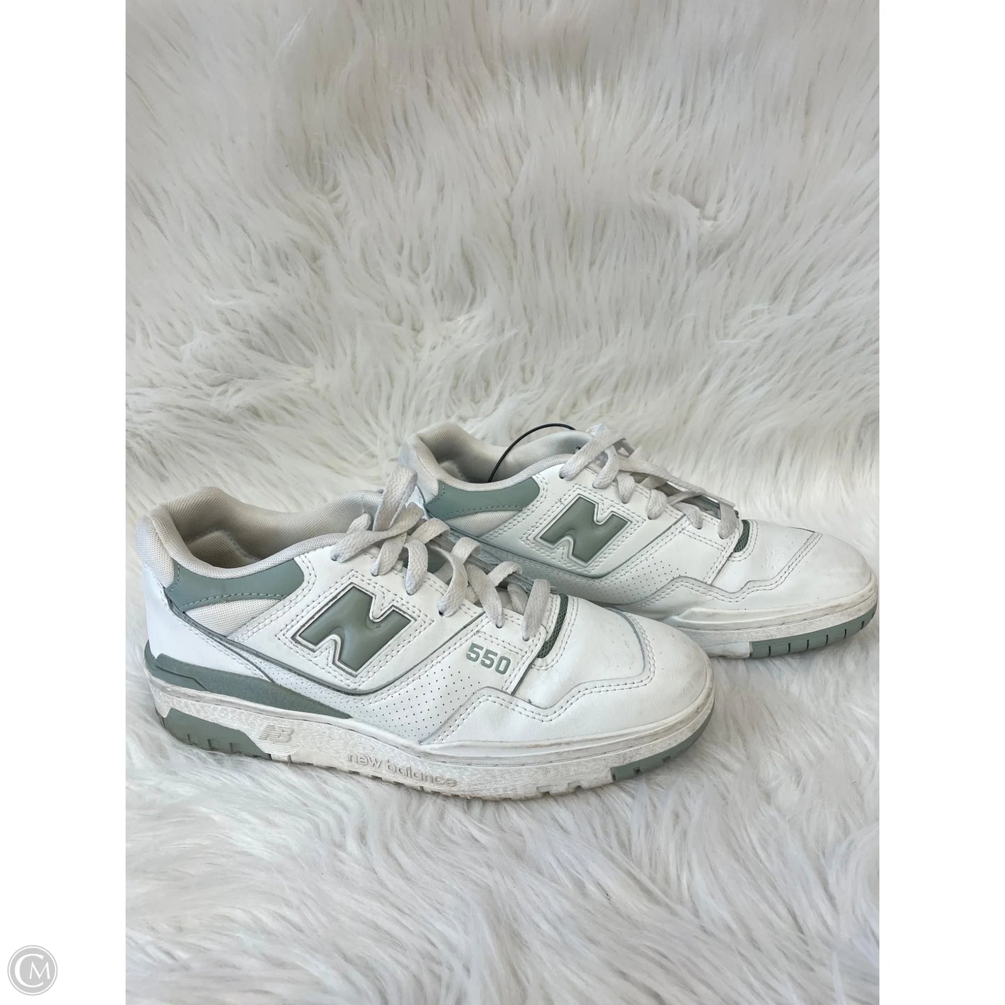Shoes Sneakers By New Balance In Green & White, Size: 8.5