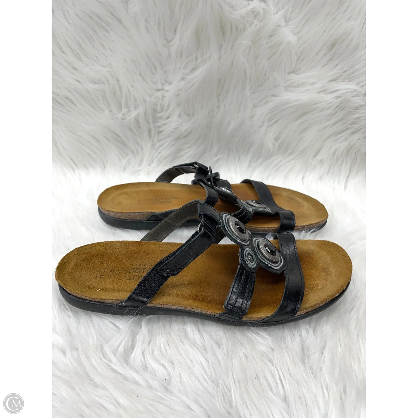 Sandals Flats By Naot In Black, Size: 10