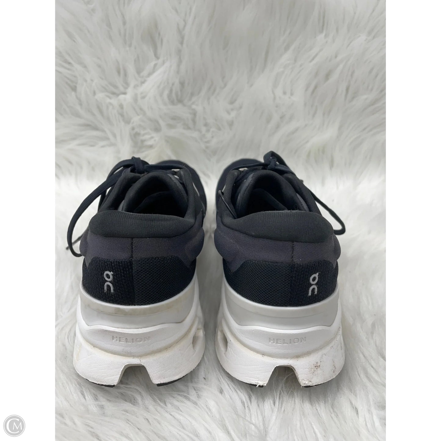 Shoes Athletic By On In Black, Size: 7