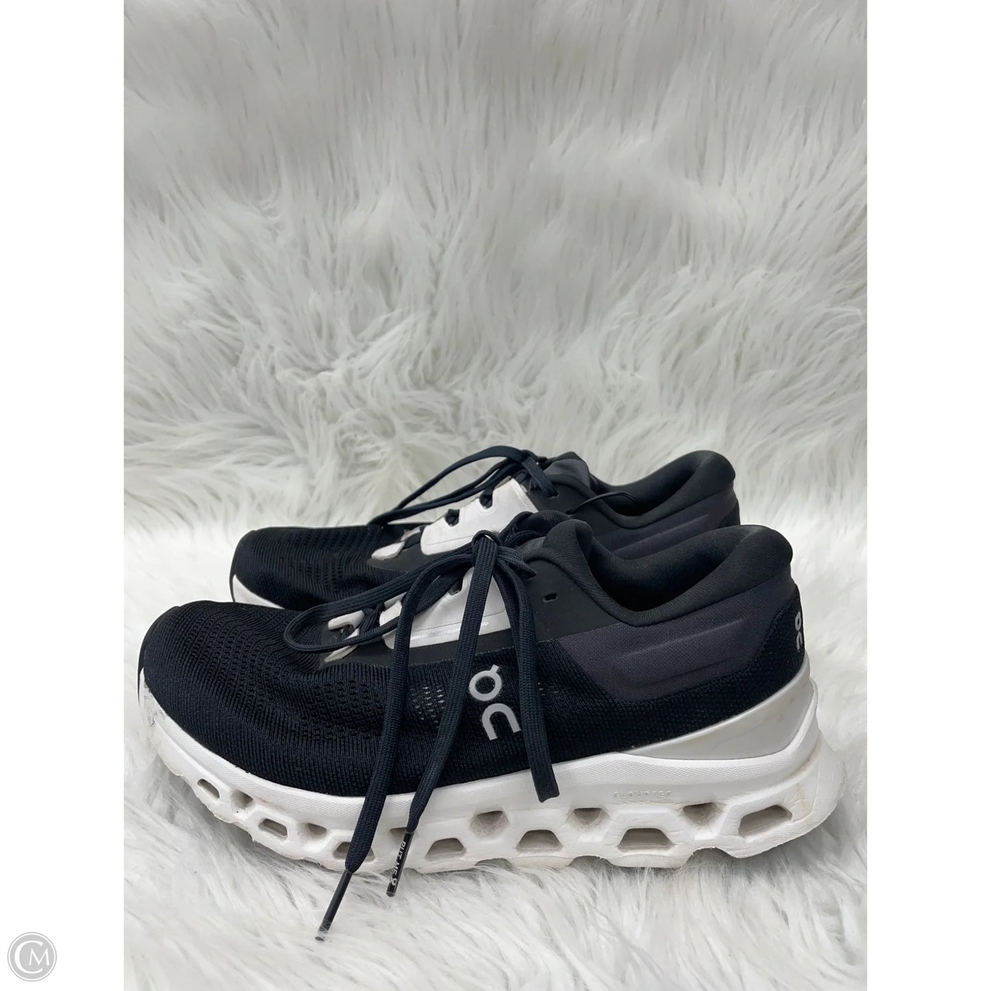 Shoes Athletic By On In Black, Size: 7