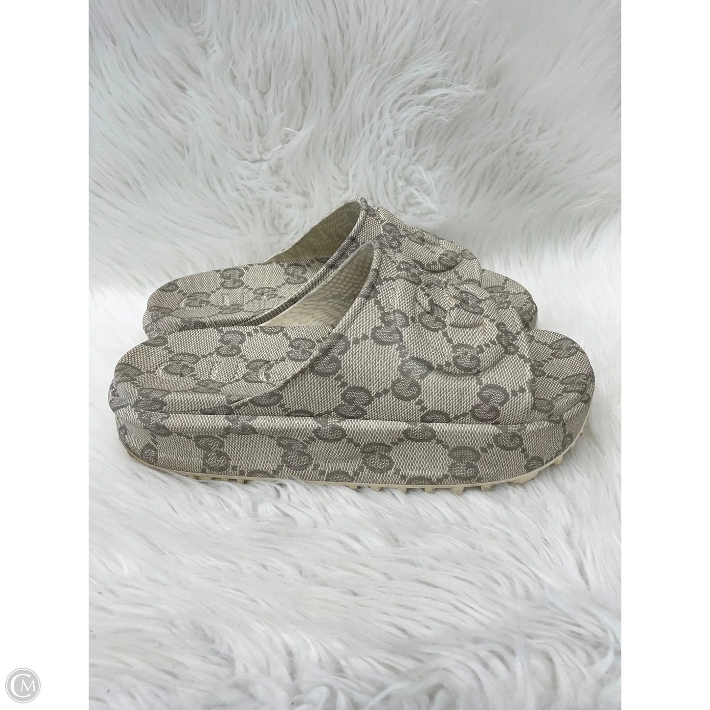 Sandals Luxury Designer By Gucci In Beige, Size: 11