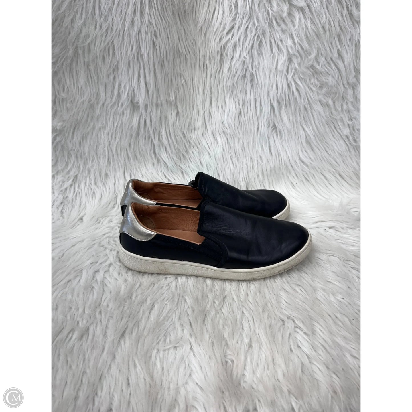 Shoes Designer By Ugg In Black, Size: 10