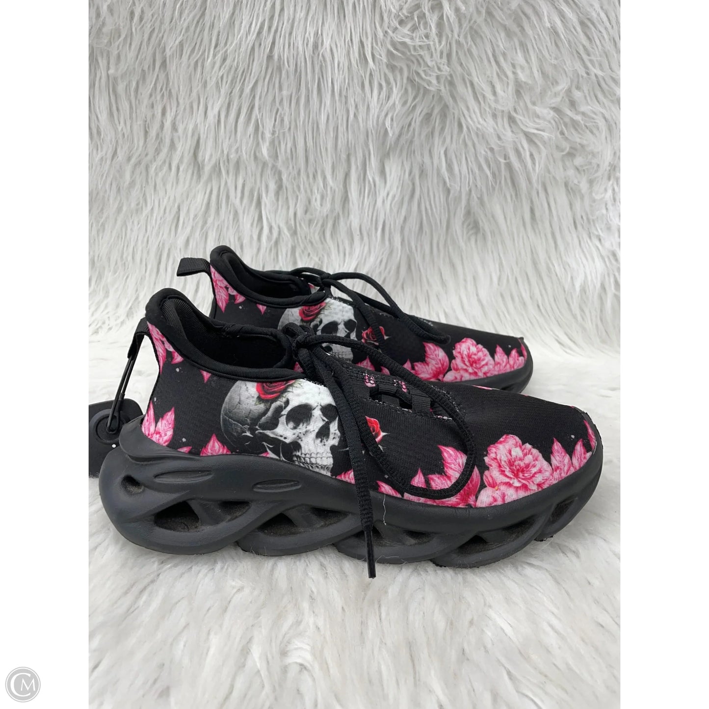 Shoes Athletic By Clothes Mentor In Black & Pink, Size: 7.5
