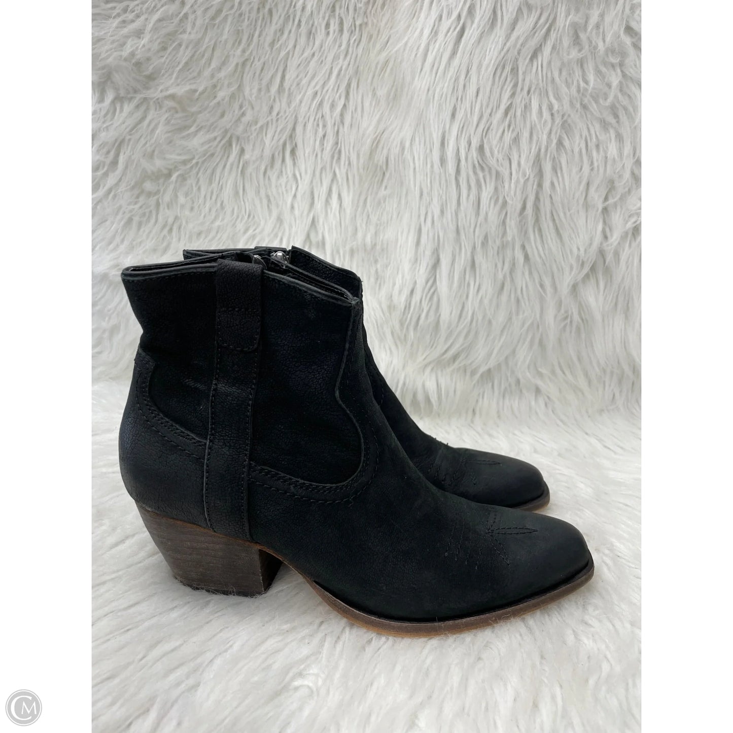 Boots Ankle Heels By Dolce Vita In Black, Size: 7.5