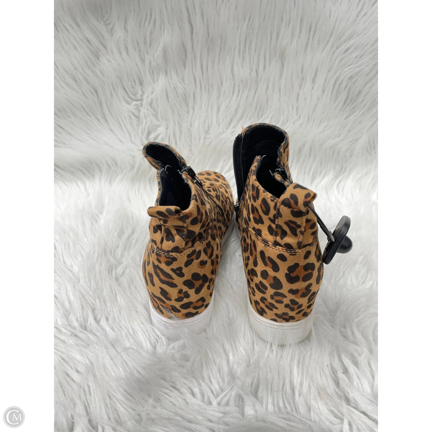 Shoes Sneakers By Corkys In Animal Print, Size: 9