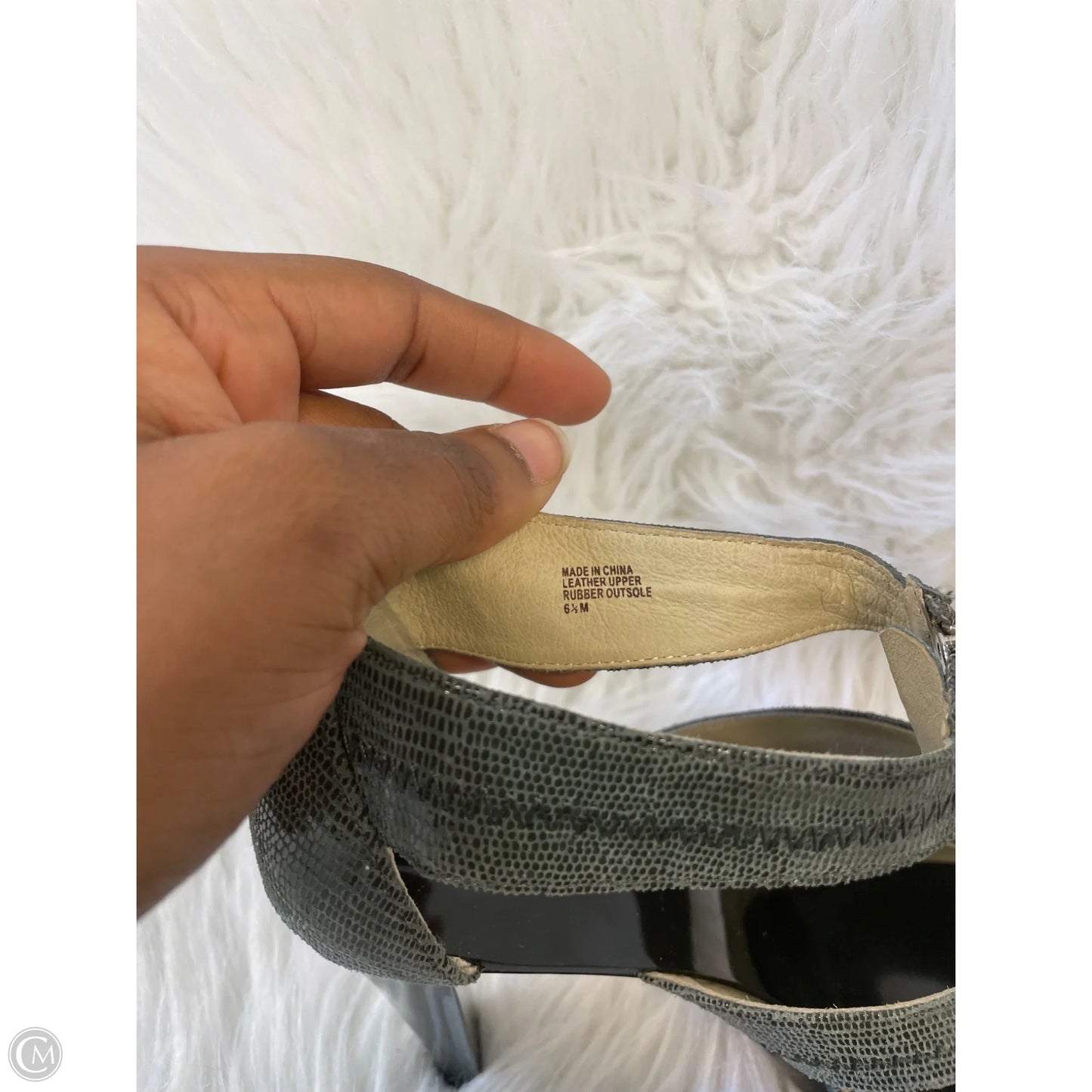 Sandals Designer By Michael Kors In Grey, Size: 6.5