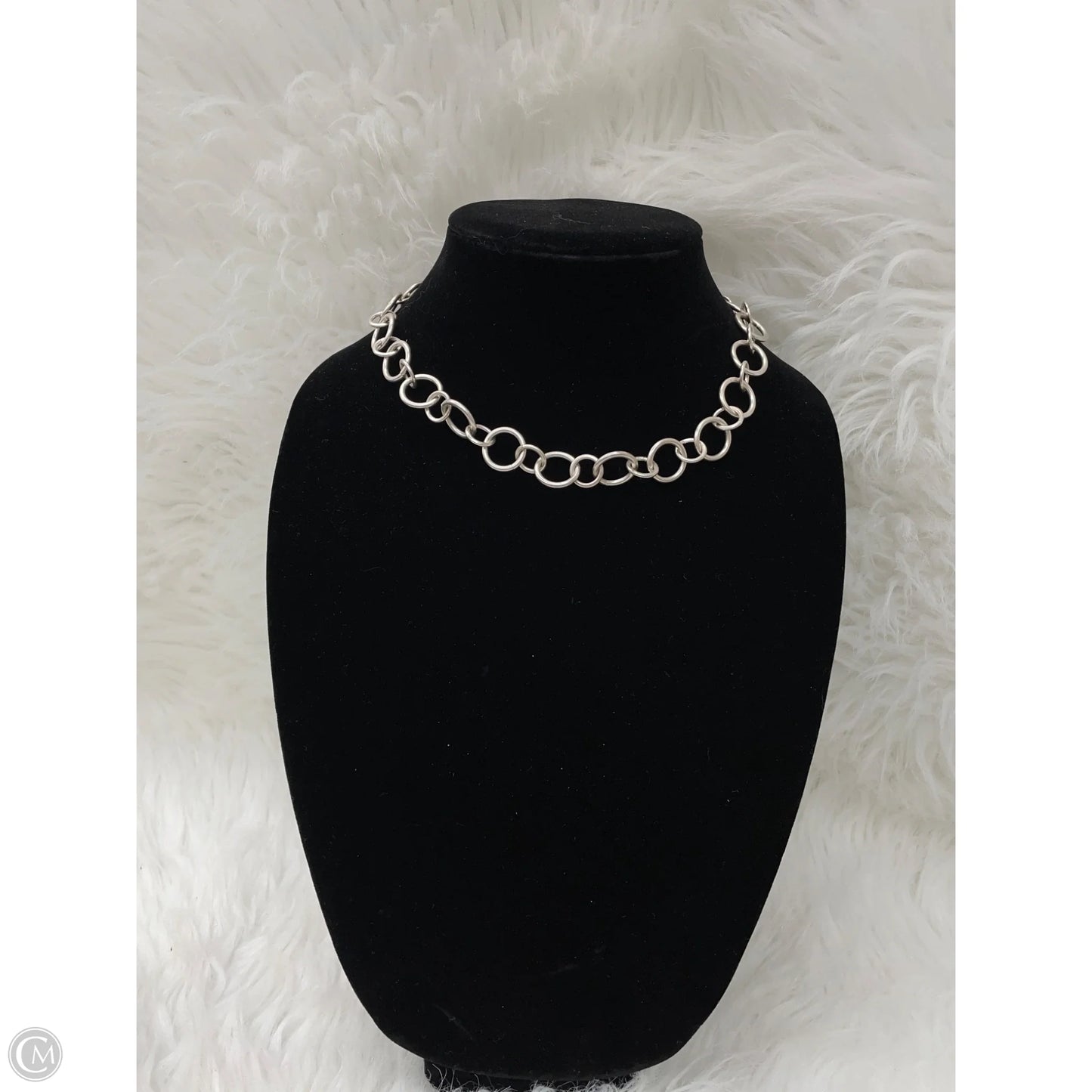 Necklace Choker & Collar By Clothes Mentor