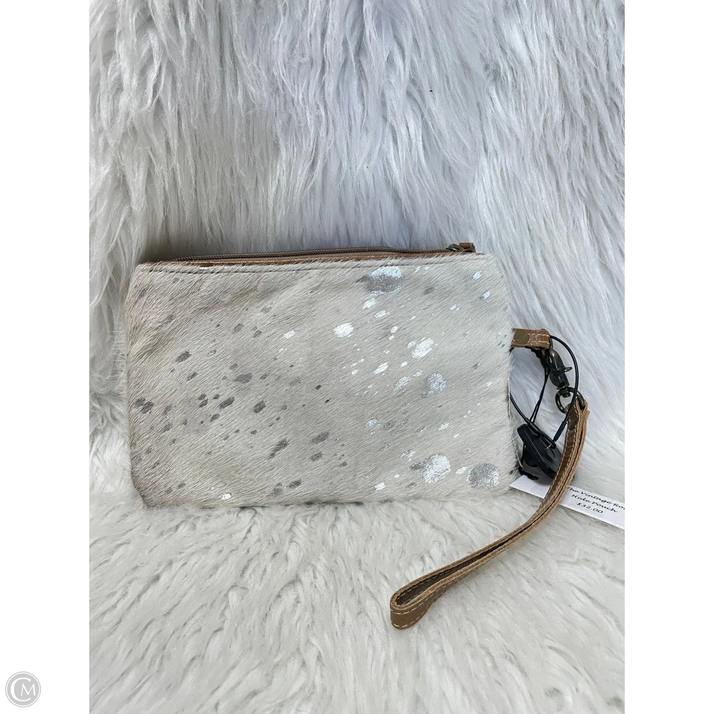 Wristlet By Boutique Bags, Size: Medium