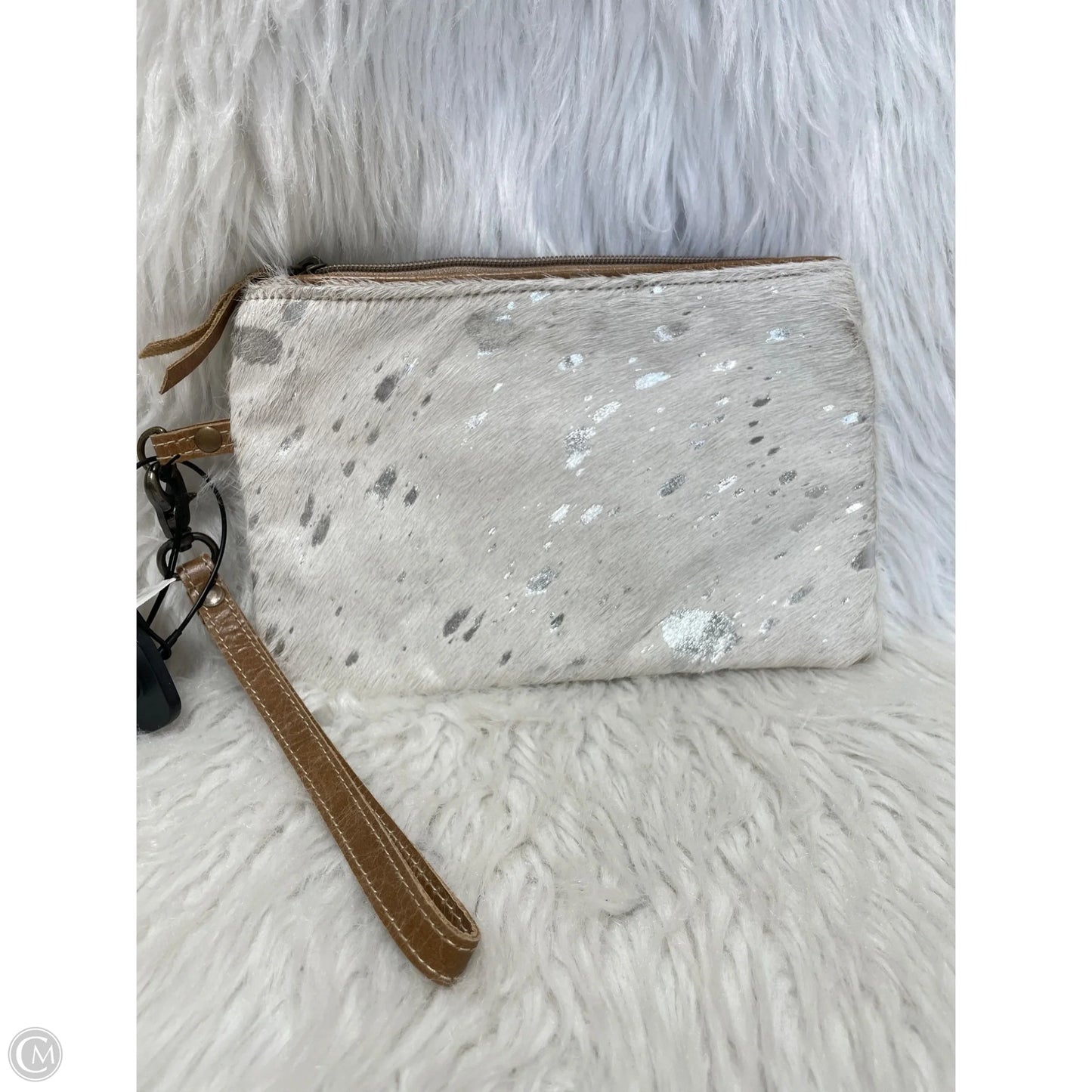 Wristlet By Boutique Bags, Size: Medium