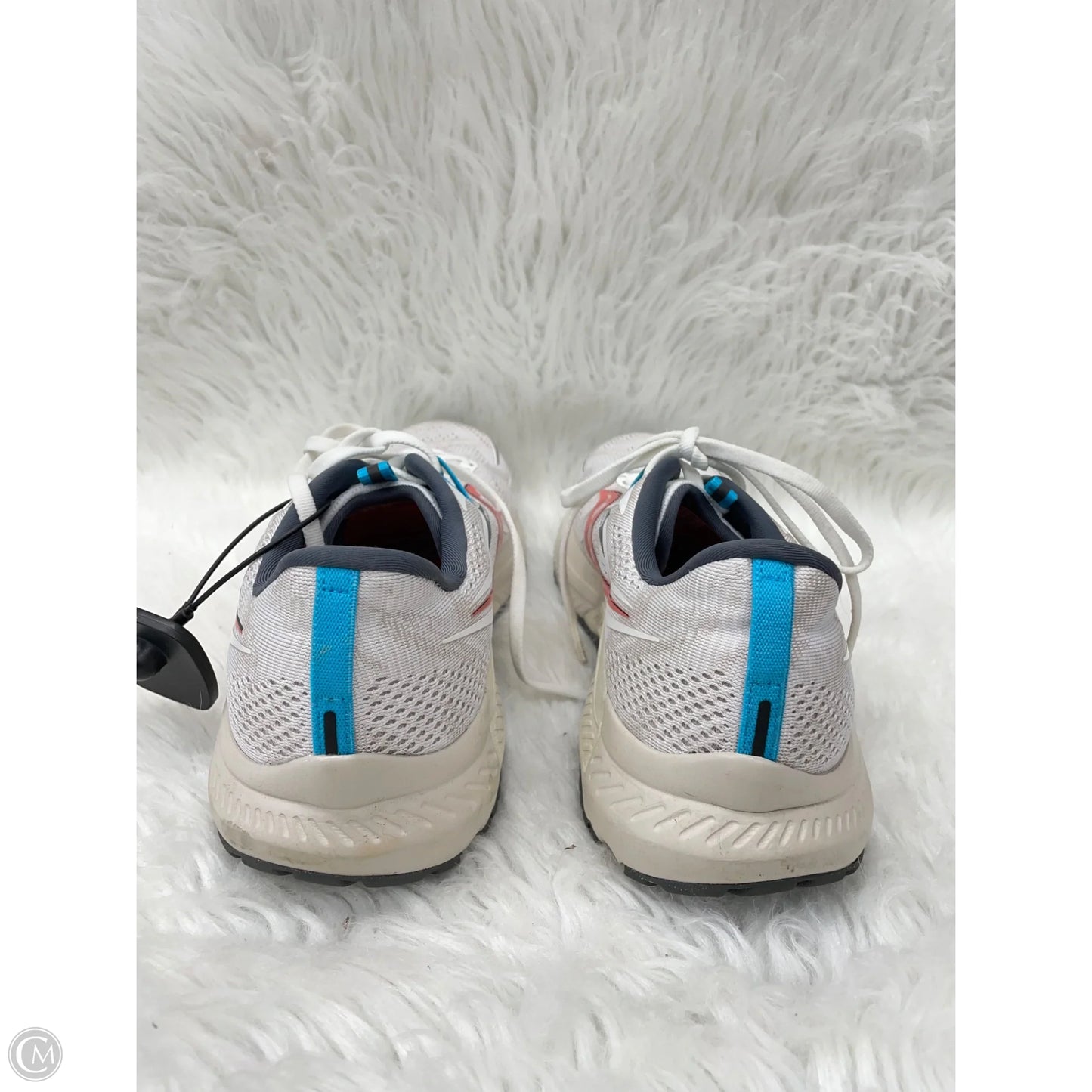 Shoes Athletic By Saucony In White, Size: 9.5