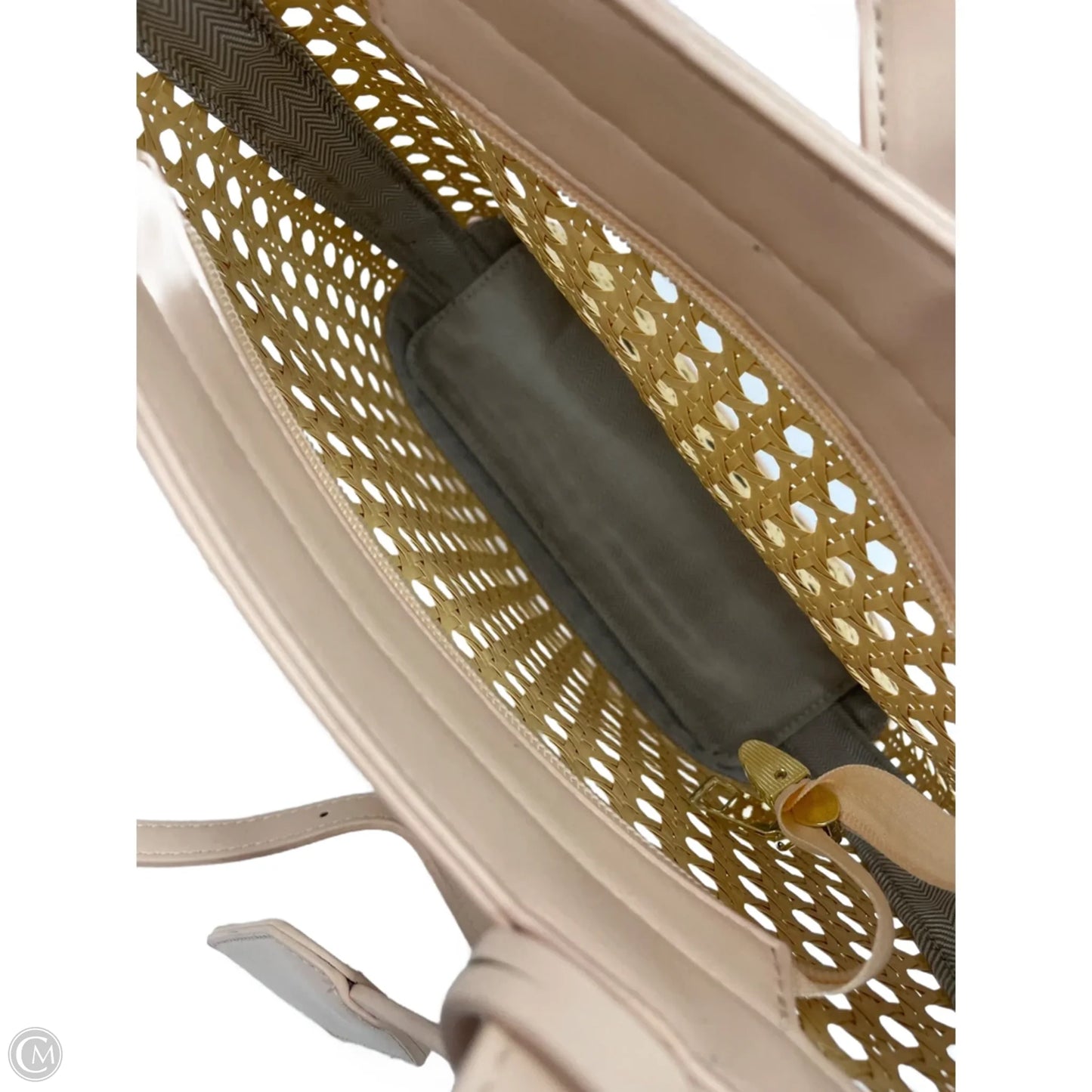 Handbag By Clothes Mentor, Size: Medium