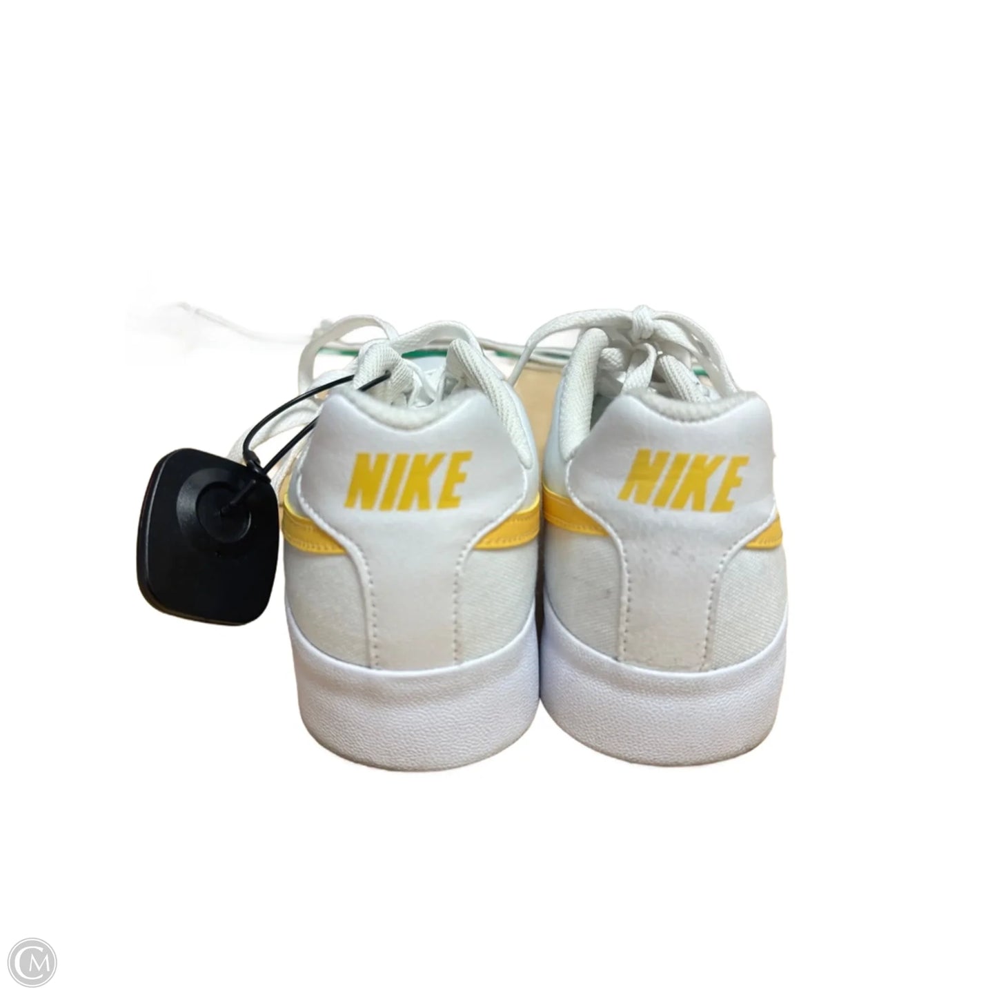 Shoes Sneakers By Nike In White, Size: 7