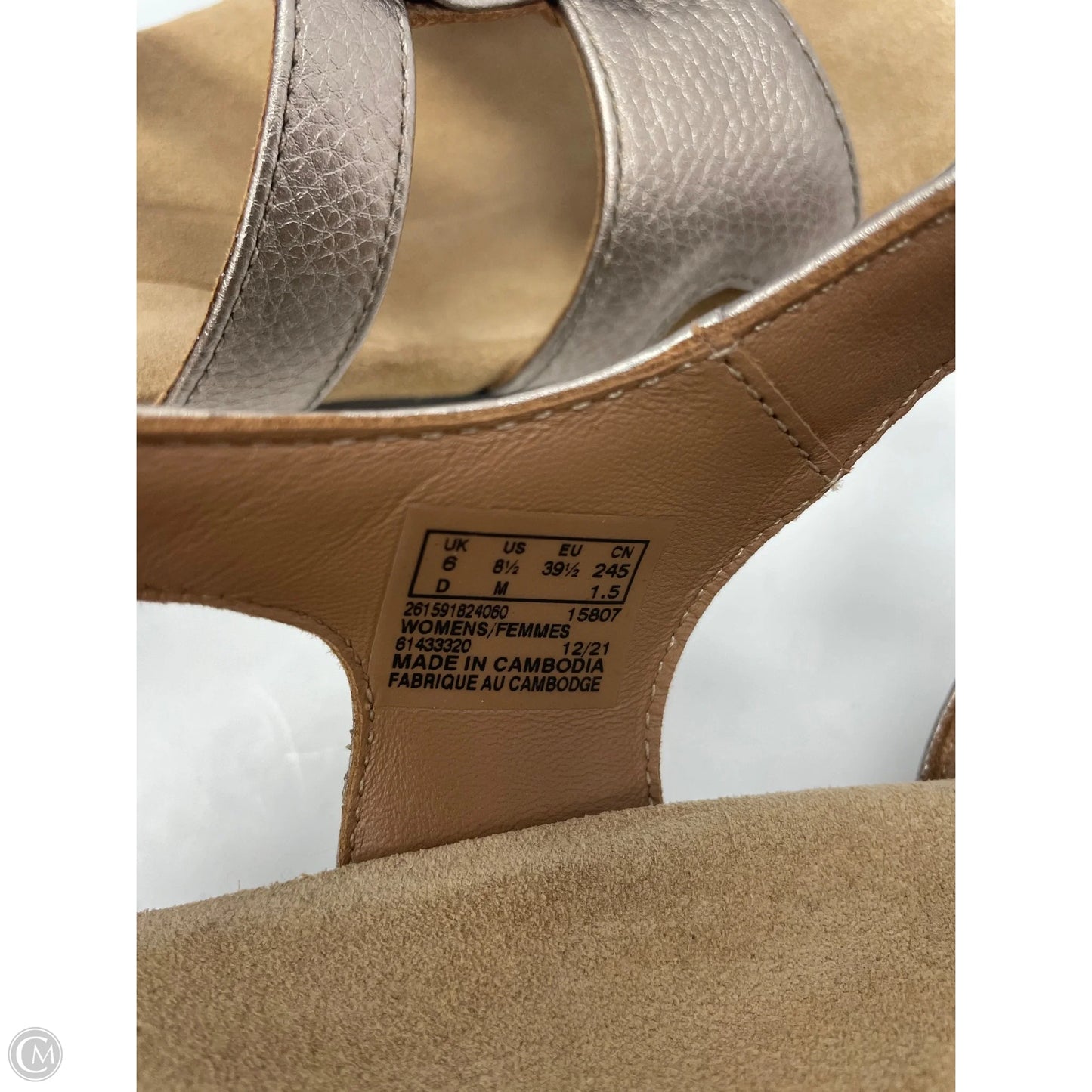 Sandals Flats By Clarks In Gold, Size: 8.5