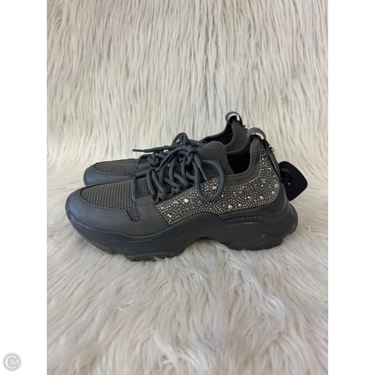Shoes Sneakers By Steve Madden In Grey, Size: 7.5