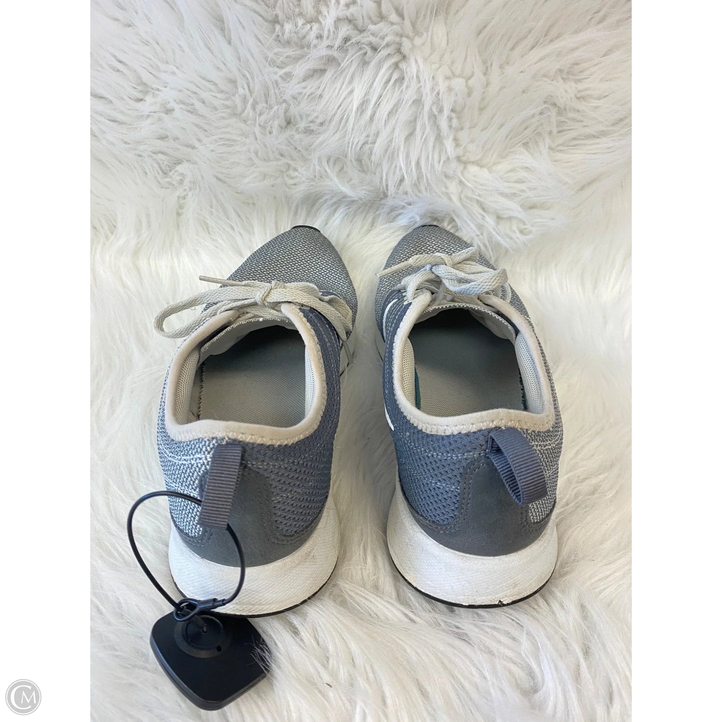 Shoes Athletic By Nike In Grey & White, Size: 9