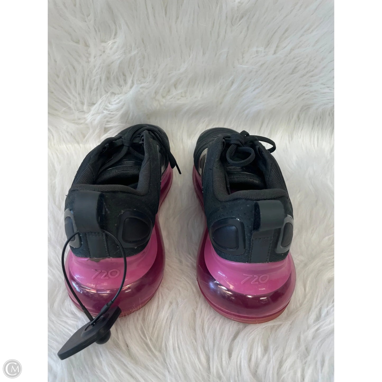 Shoes Sneakers By Nike In Black & Pink, Size: 8.5