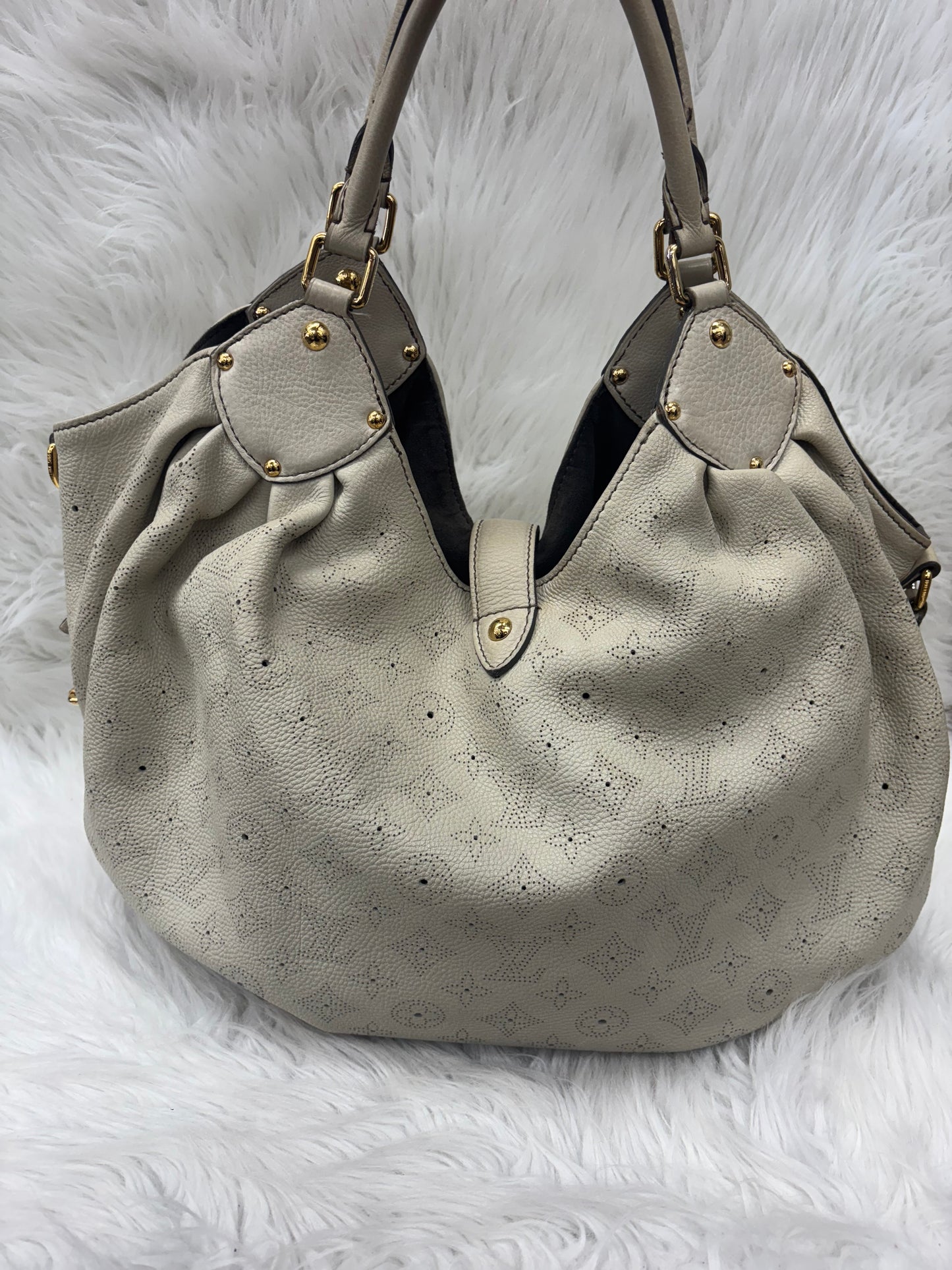 Handbag Luxury Designer By Louis Vuitton In Ivory, Size:Large