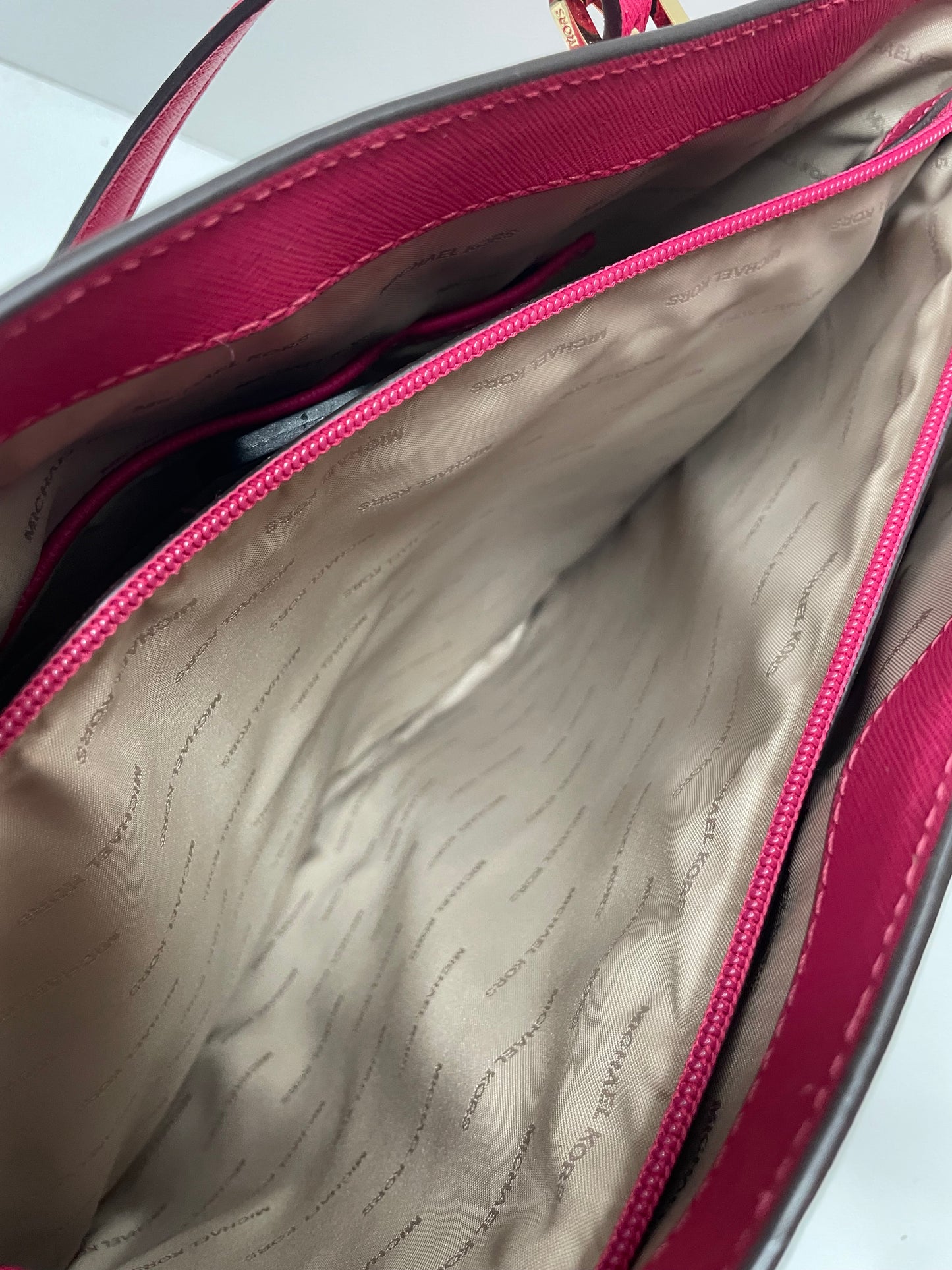 Handbag Designer By Michael Kors, Size: Large