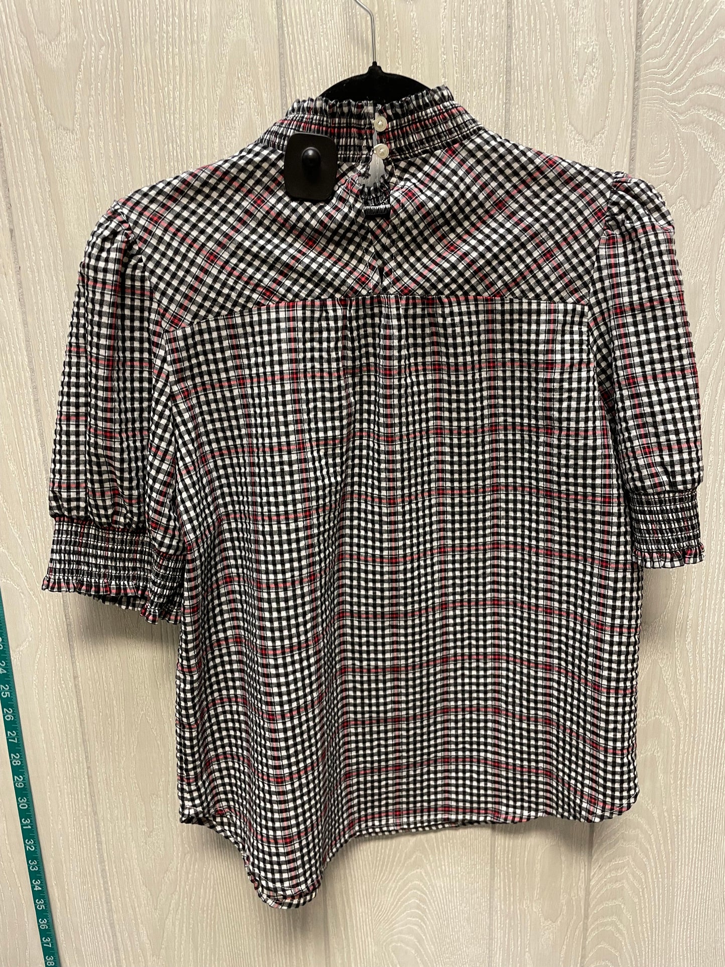 Top Short Sleeve By Loft In Checkered Pattern, Size: S