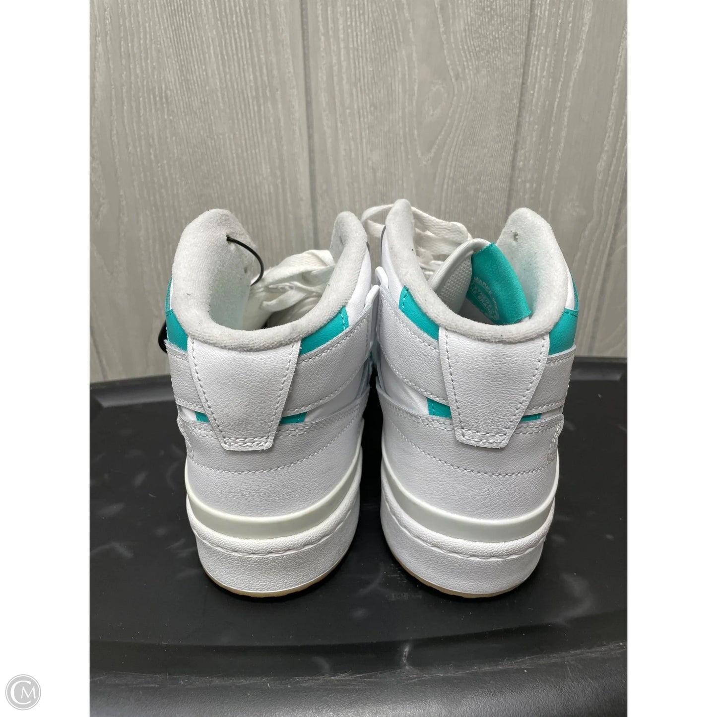 Shoes Sneakers By Adidas In White, Size: 9.5
