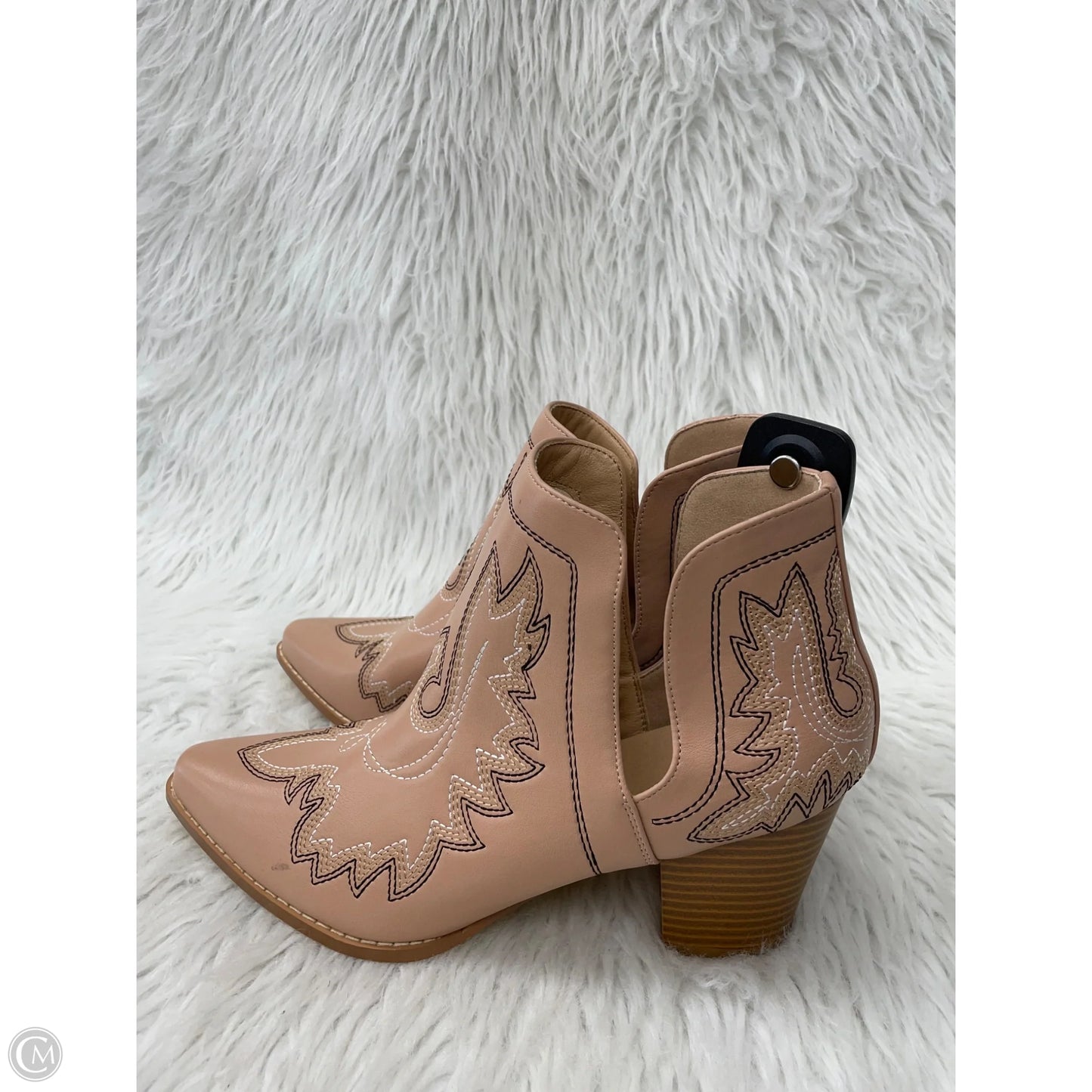 Boots Ankle Heels By Clothes Mentor In Mauve, Size: 11