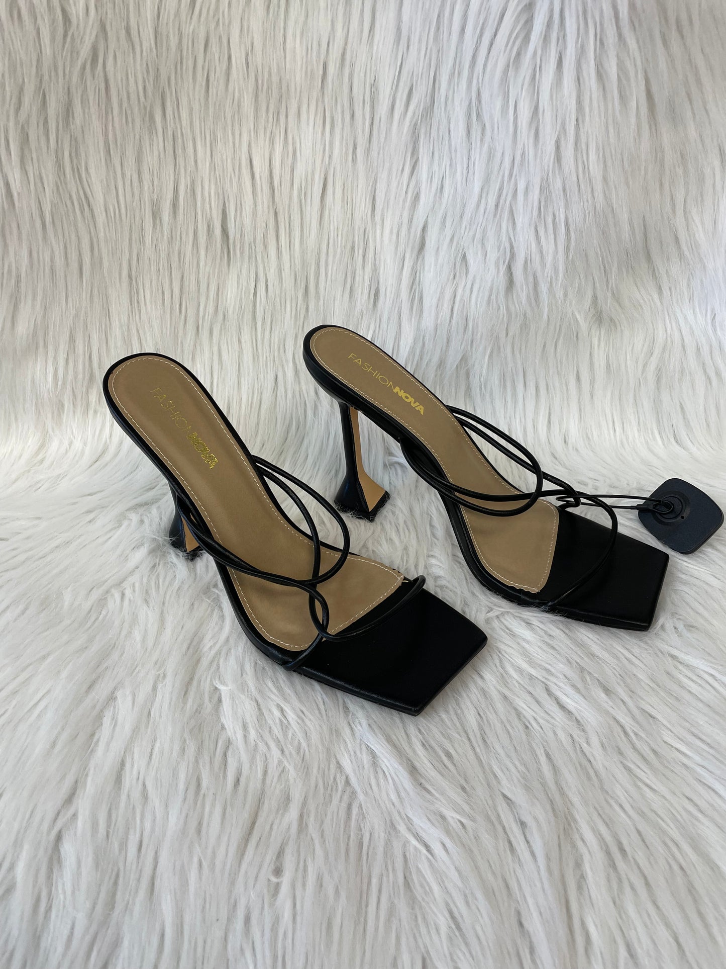 Black Sandals Heels Block Fashion Nova, Size 10