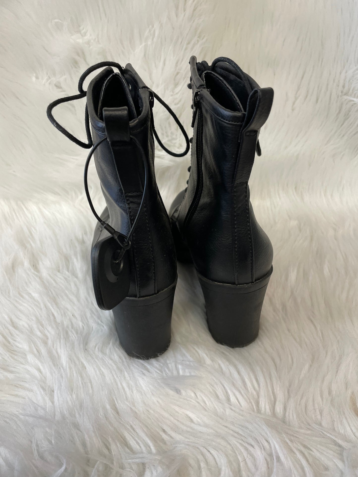 Boots Ankle Heels By Zigi Soho In Black, Size: 9.5