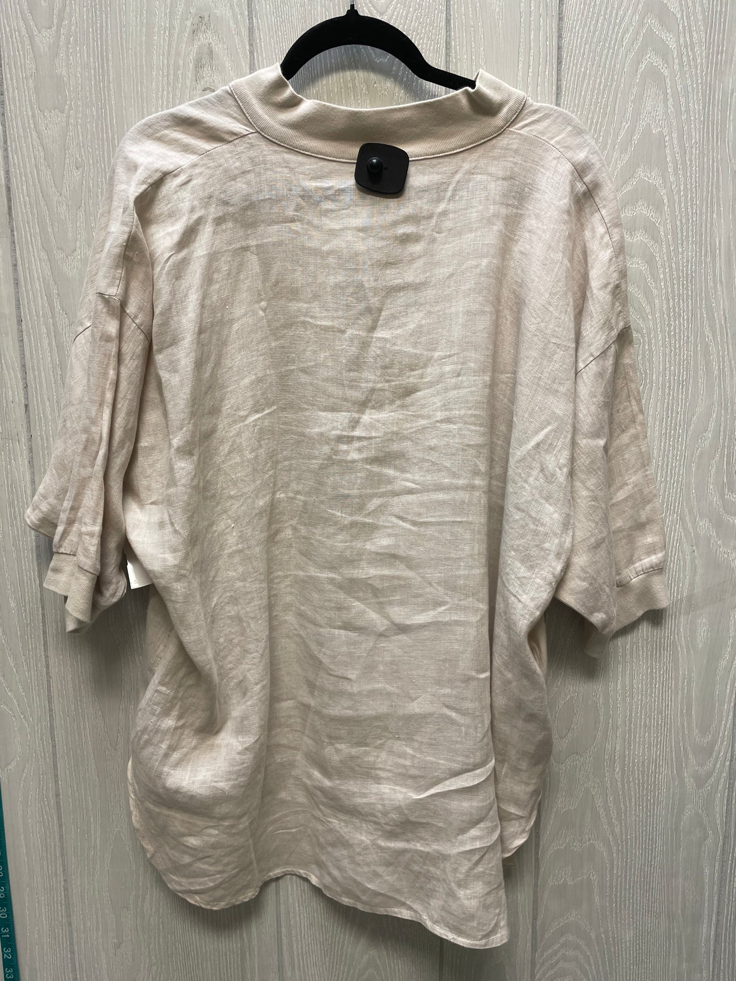 Top Short Sleeve By Jewel Toffier In Tan, Size: M