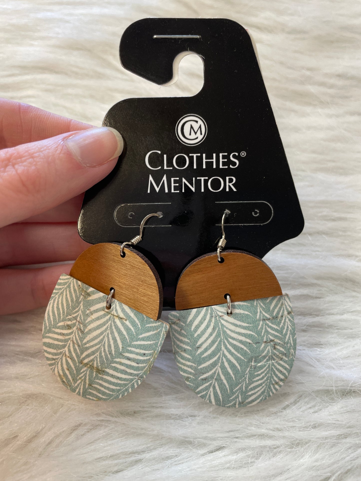 Earrings Dangle/drop By Clothes Mentor