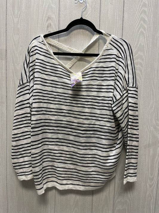 Sweater By Ee Some In Striped Pattern, Size: L