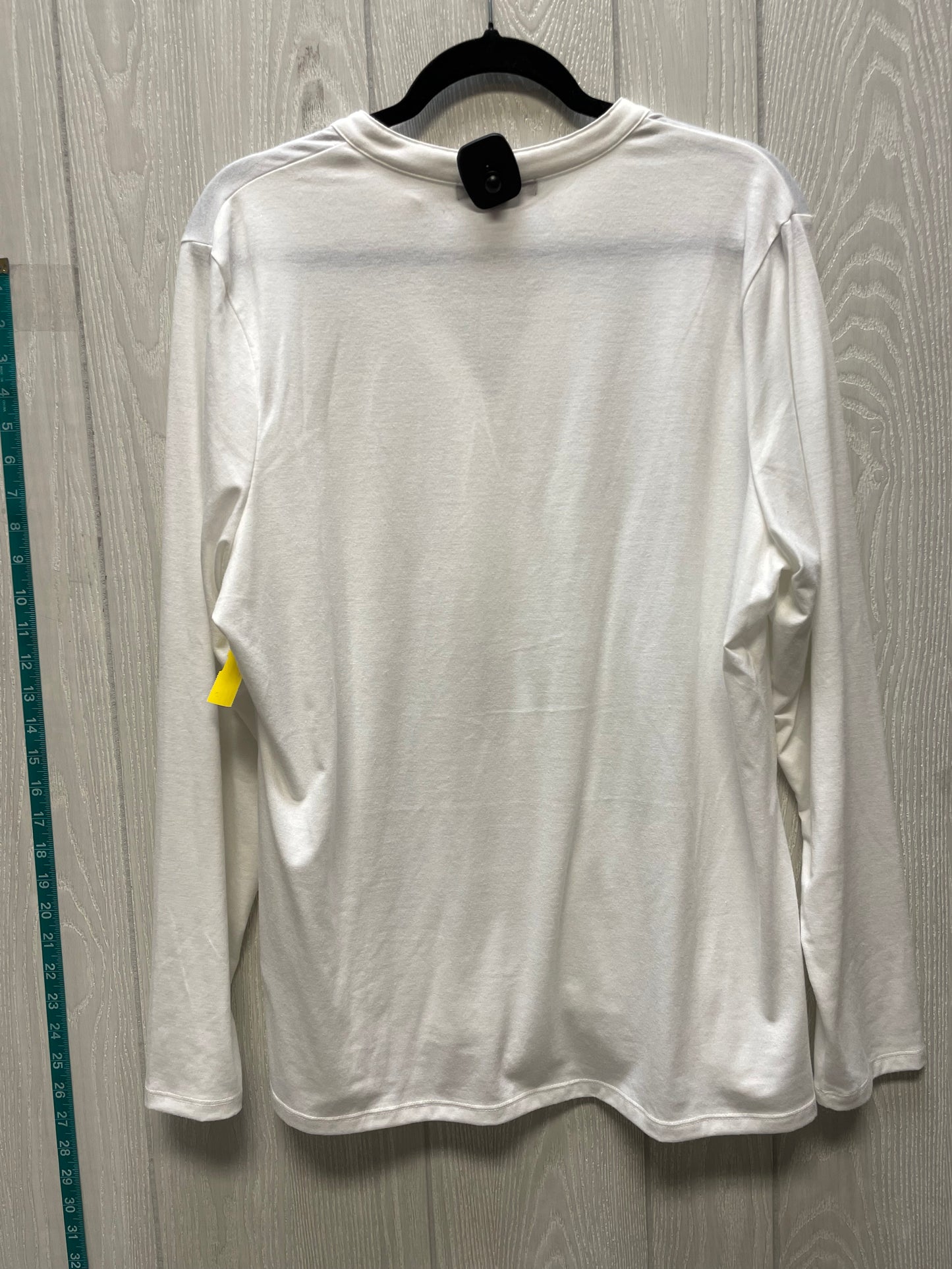 Top Long Sleeve By Banana Republic In White, Size: 1x