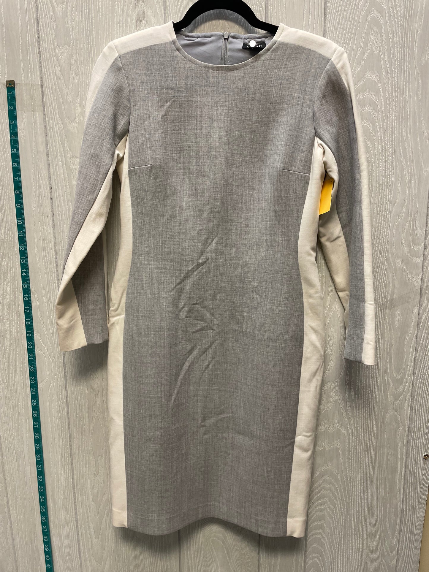 Dress Work By Worth Ny In Cream & Grey, Size: S