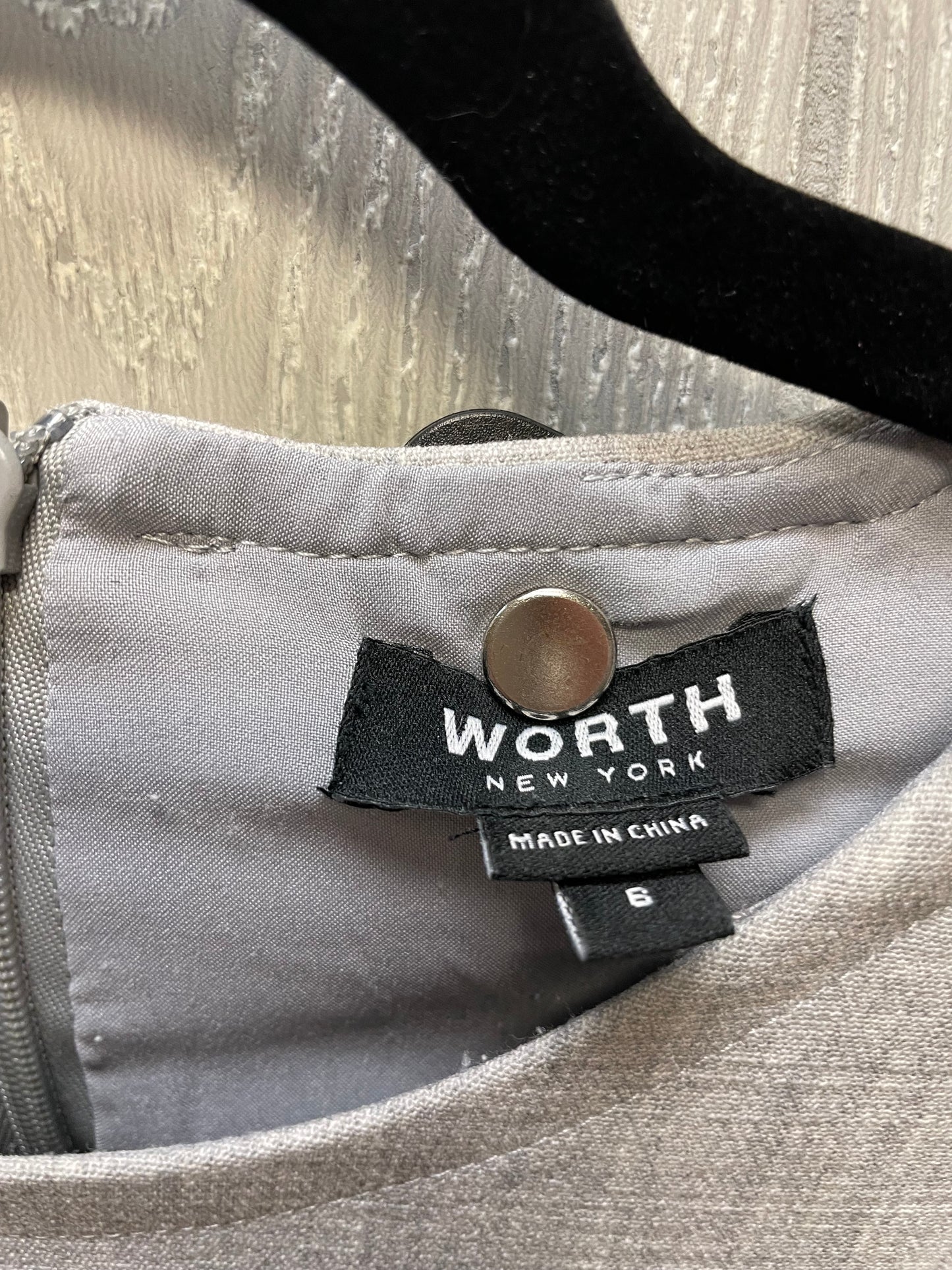 Dress Work By Worth Ny In Cream & Grey, Size: S