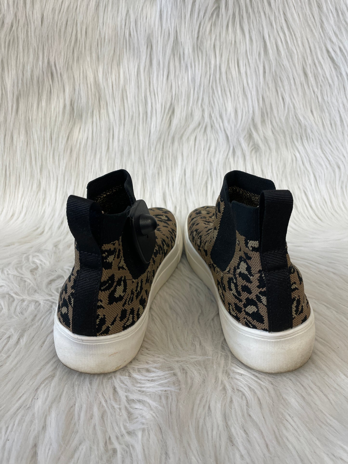 Shoes Sneakers By Cushionaire In Animal Print, Size: 8