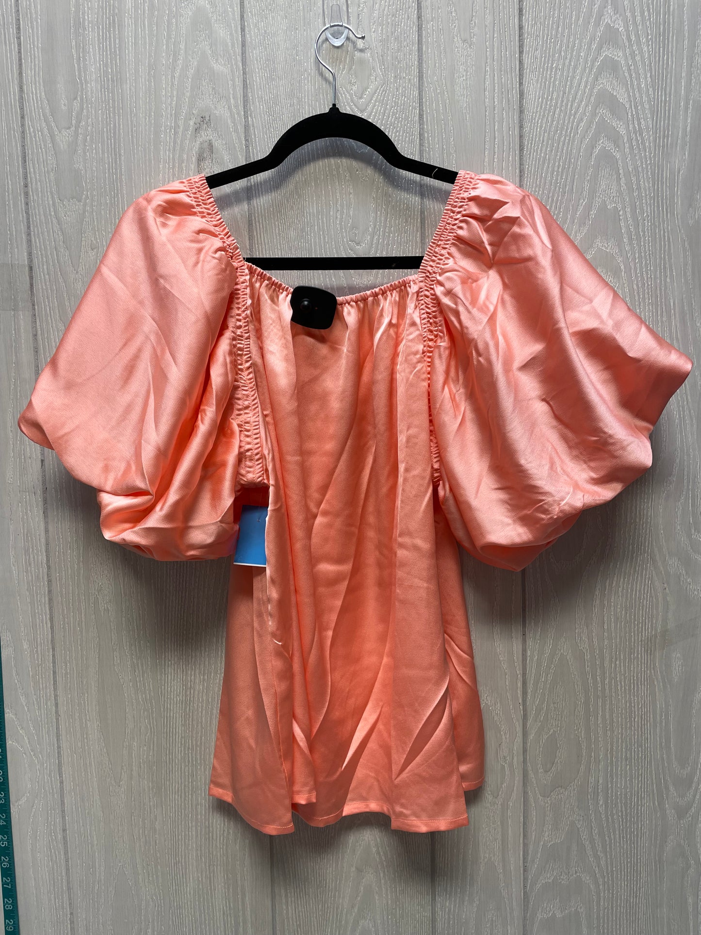 Blouse Short Sleeve By Entro In Coral, Size: L