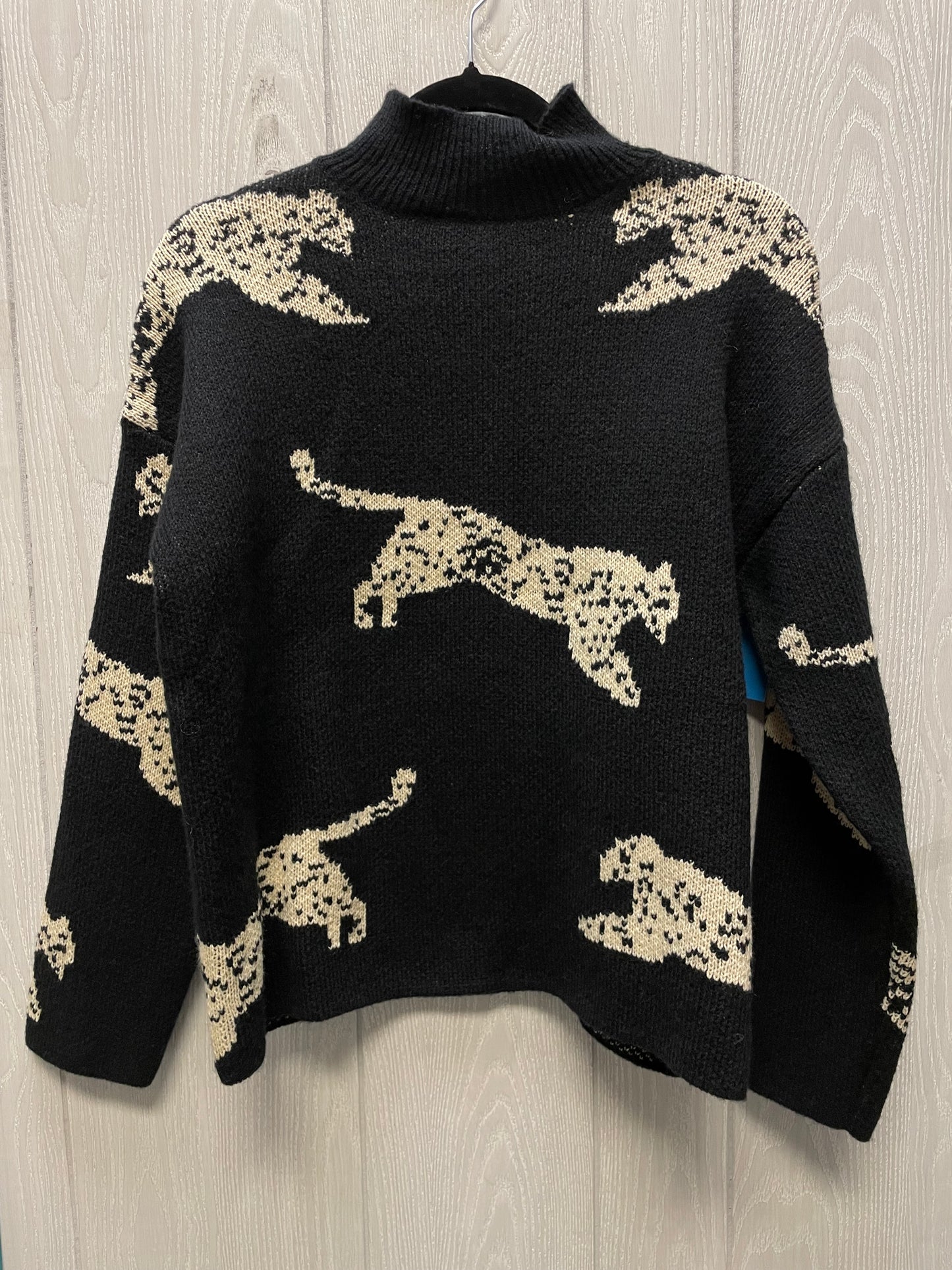 Sweater By Clothes Mentor In Black & Cream, Size: M