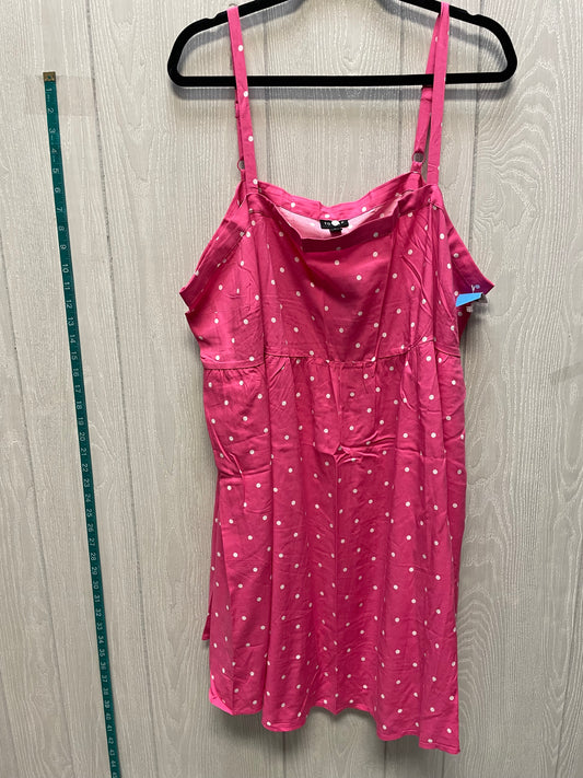 Dress Casual Short By Torrid In Polkadot Pattern, Size: 2x