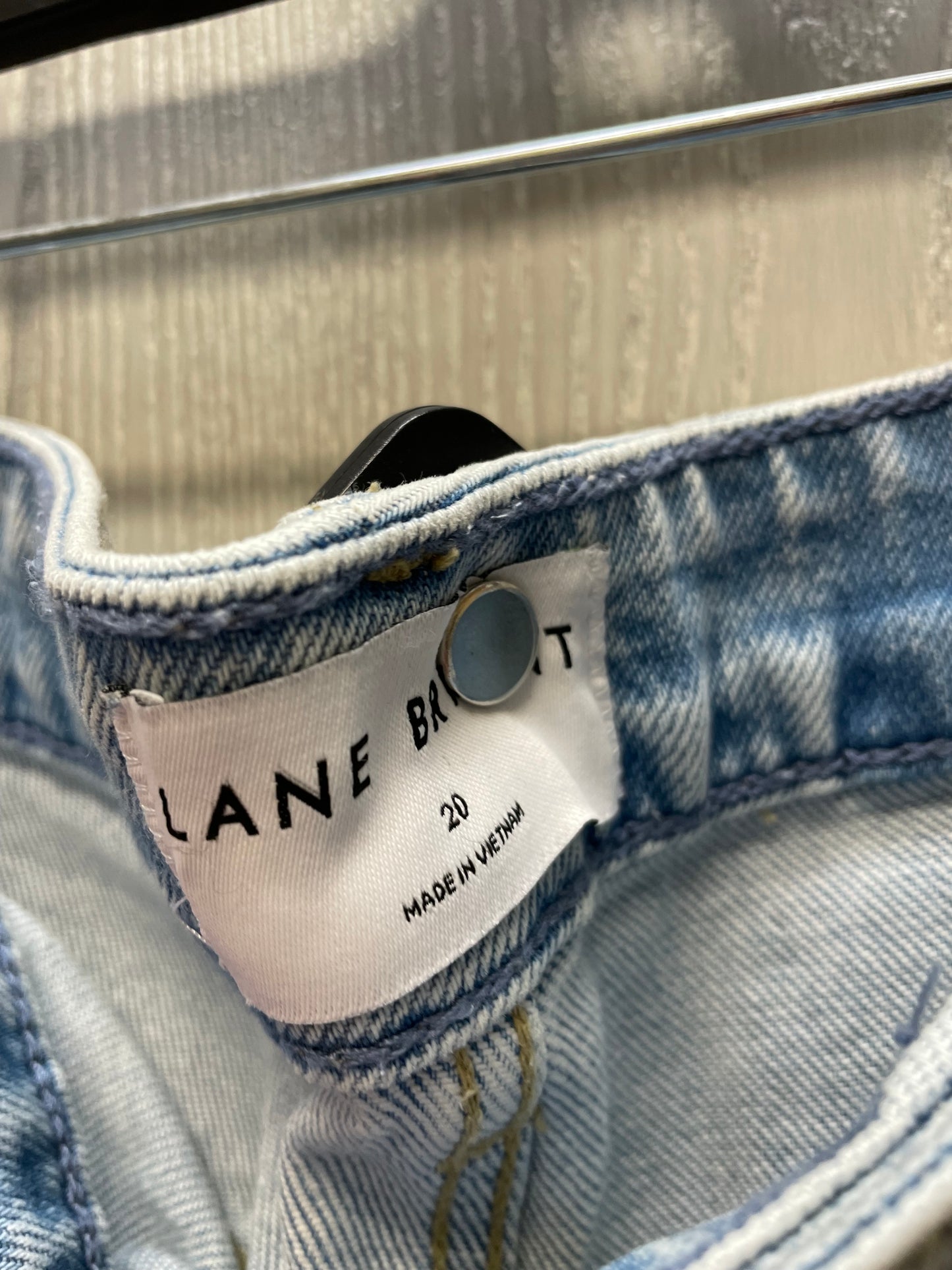 Jeans Cropped By Lane Bryant In Blue Denim, Size: 20