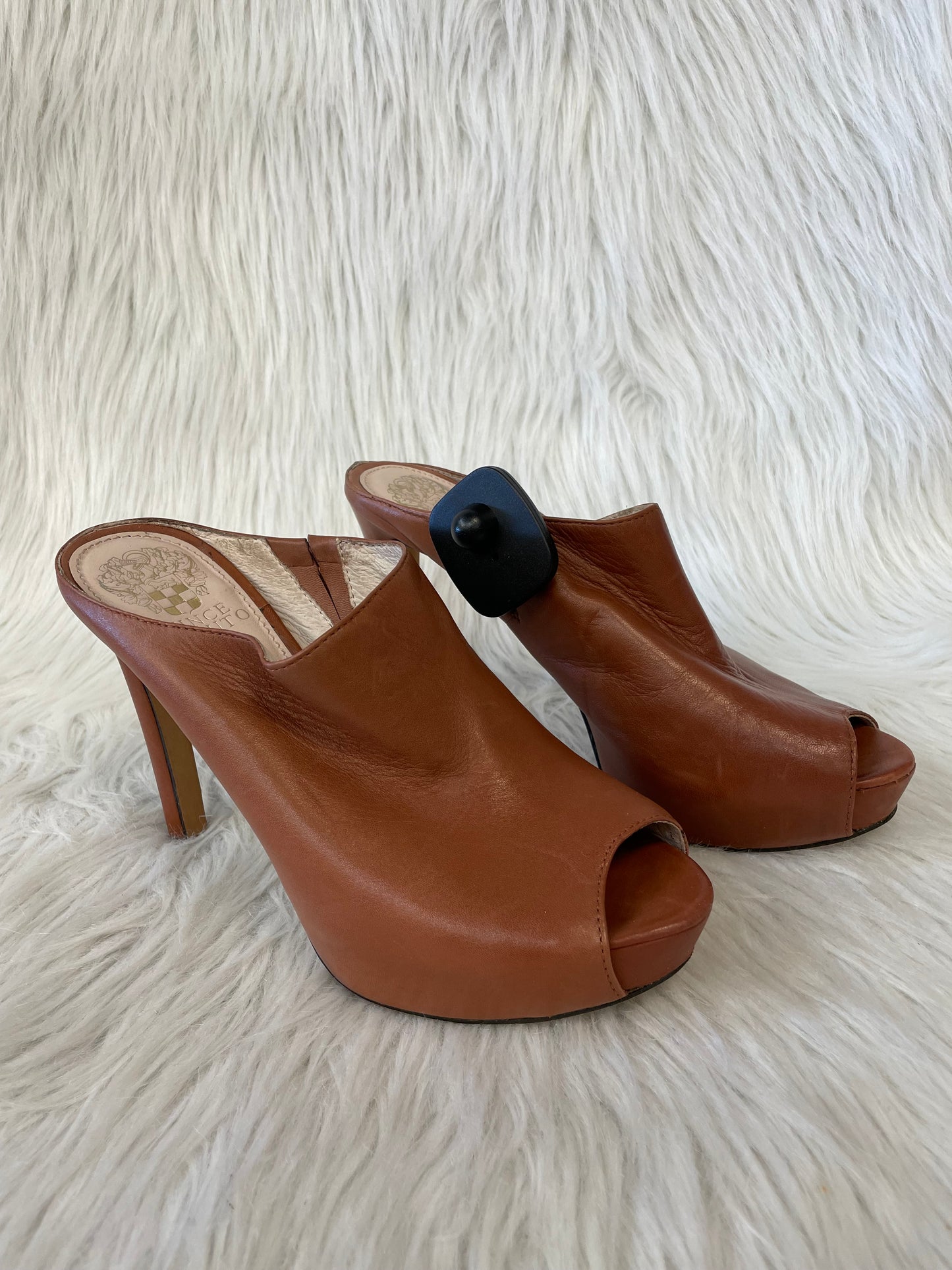 Shoes Heels Stiletto By Vince Camuto In Brown, Size: 7.5