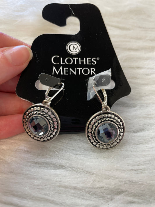 Earrings Dangle/drop By Clothes Mentor