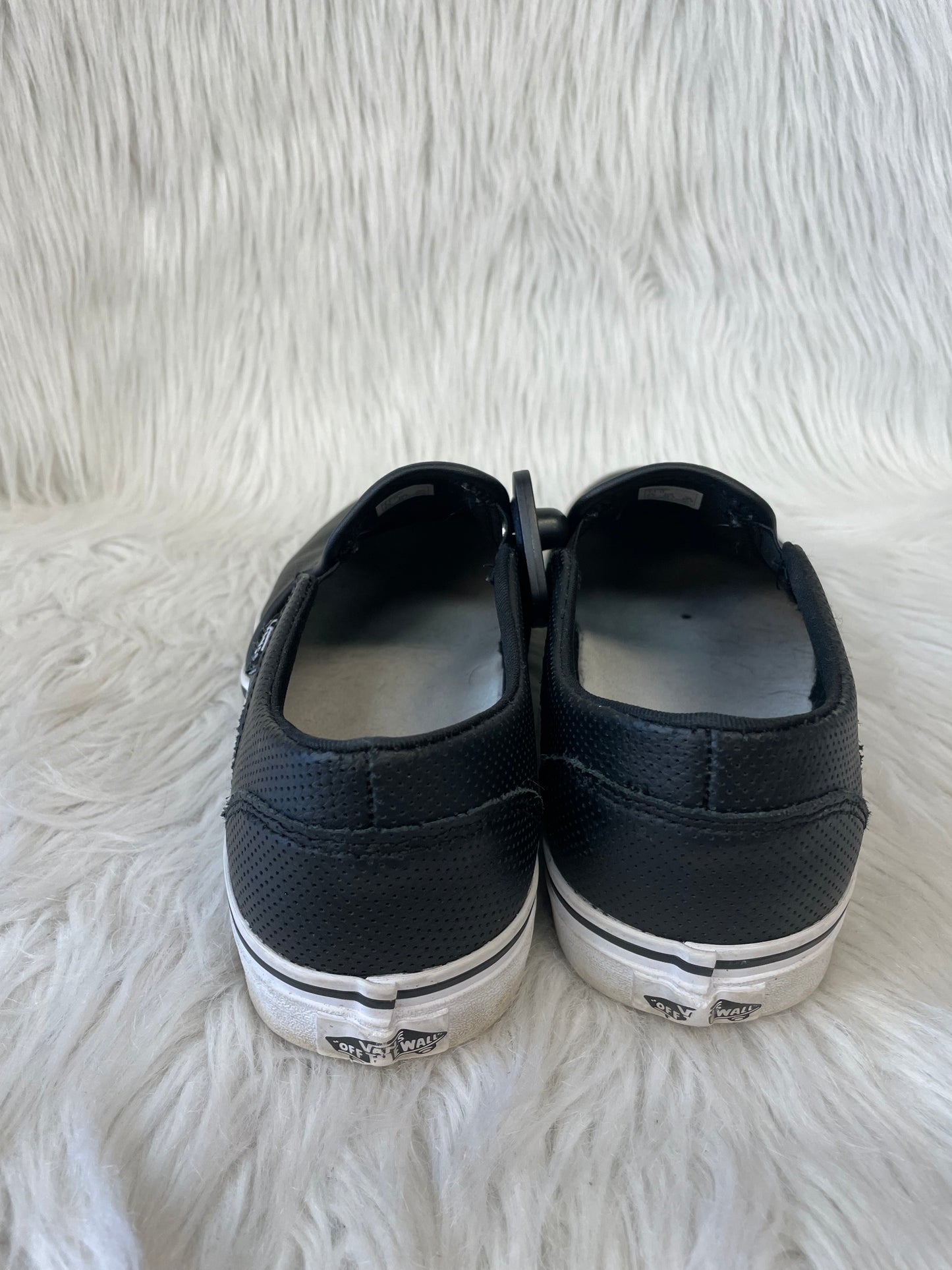 Shoes Sneakers By Vans In Black, Size: 11